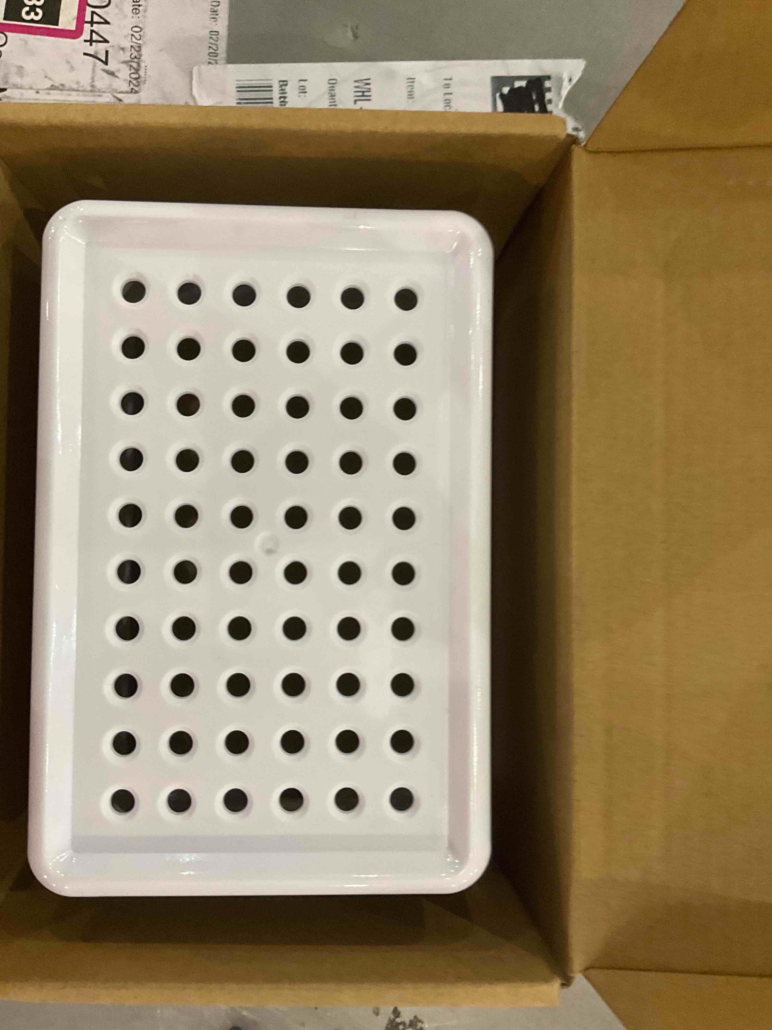 https://s3.amazonaws.com/lotting-images-prod/BargainHunt/EXS01248270_1709747663470.jpeg