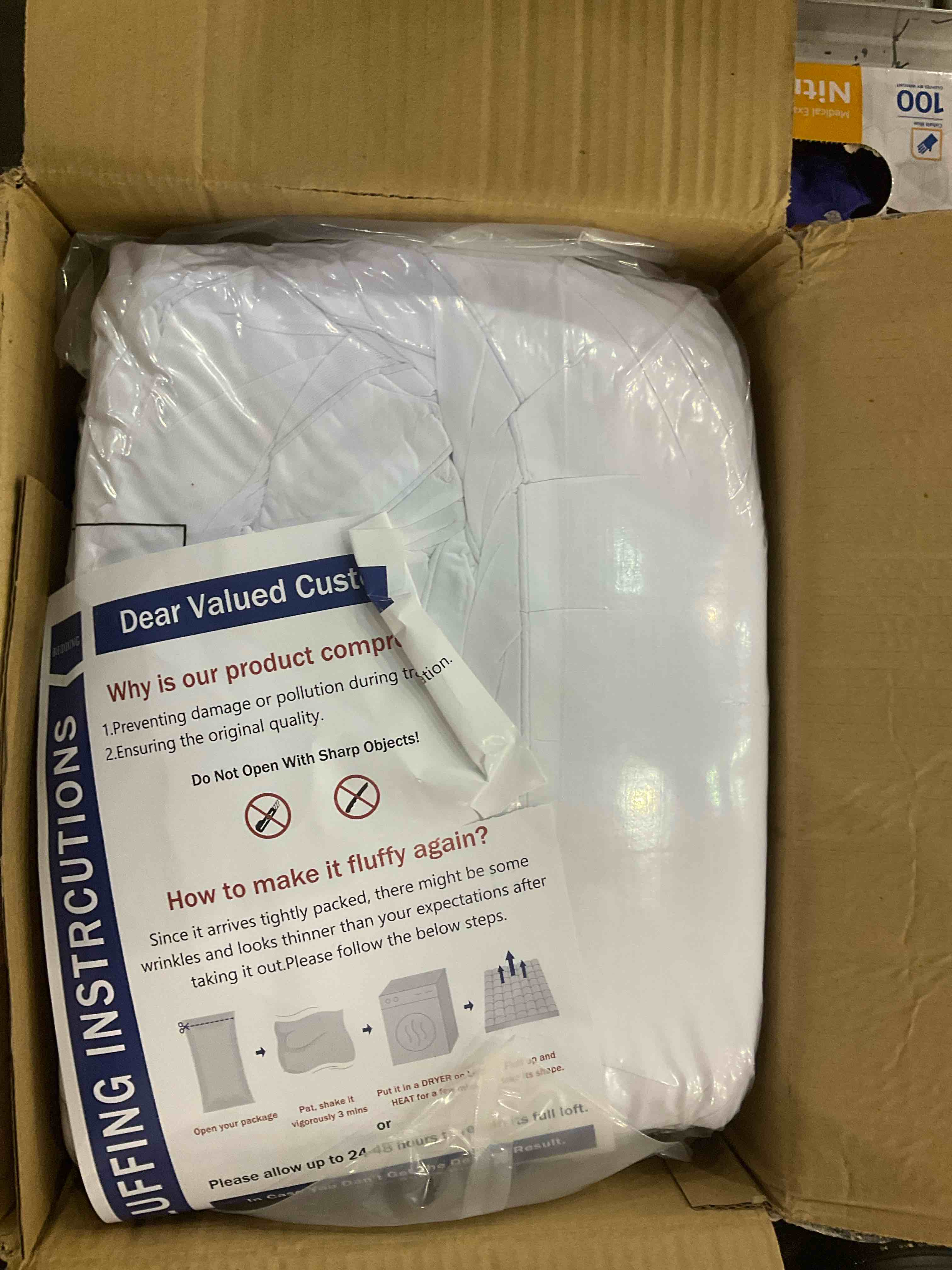 https://s3.amazonaws.com/lotting-images-prod/BargainHunt/EXS01248337_1709900320575.jpeg