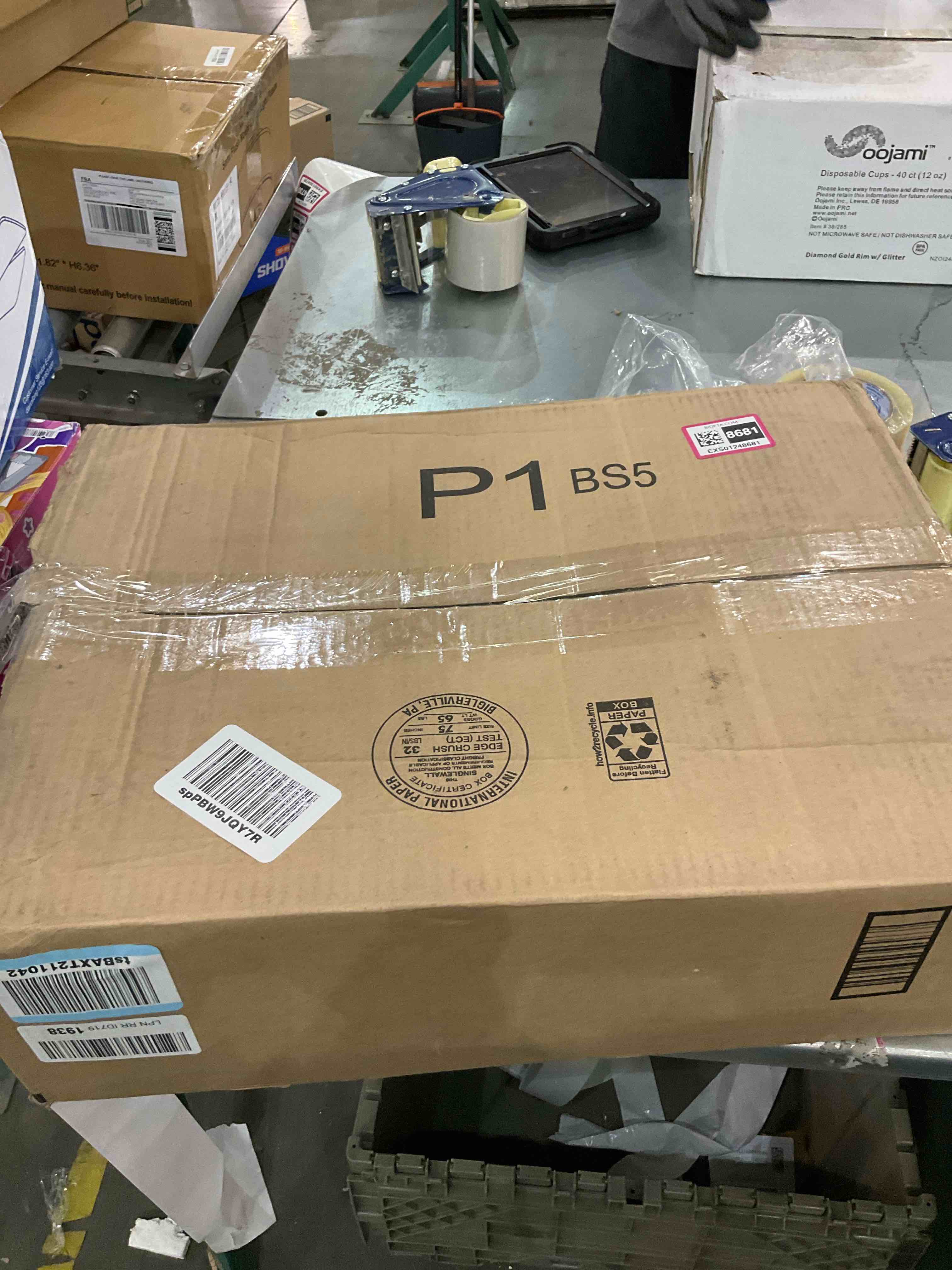 https://s3.amazonaws.com/lotting-images-prod/BargainHunt/EXS01248681_1709743958472.jpeg