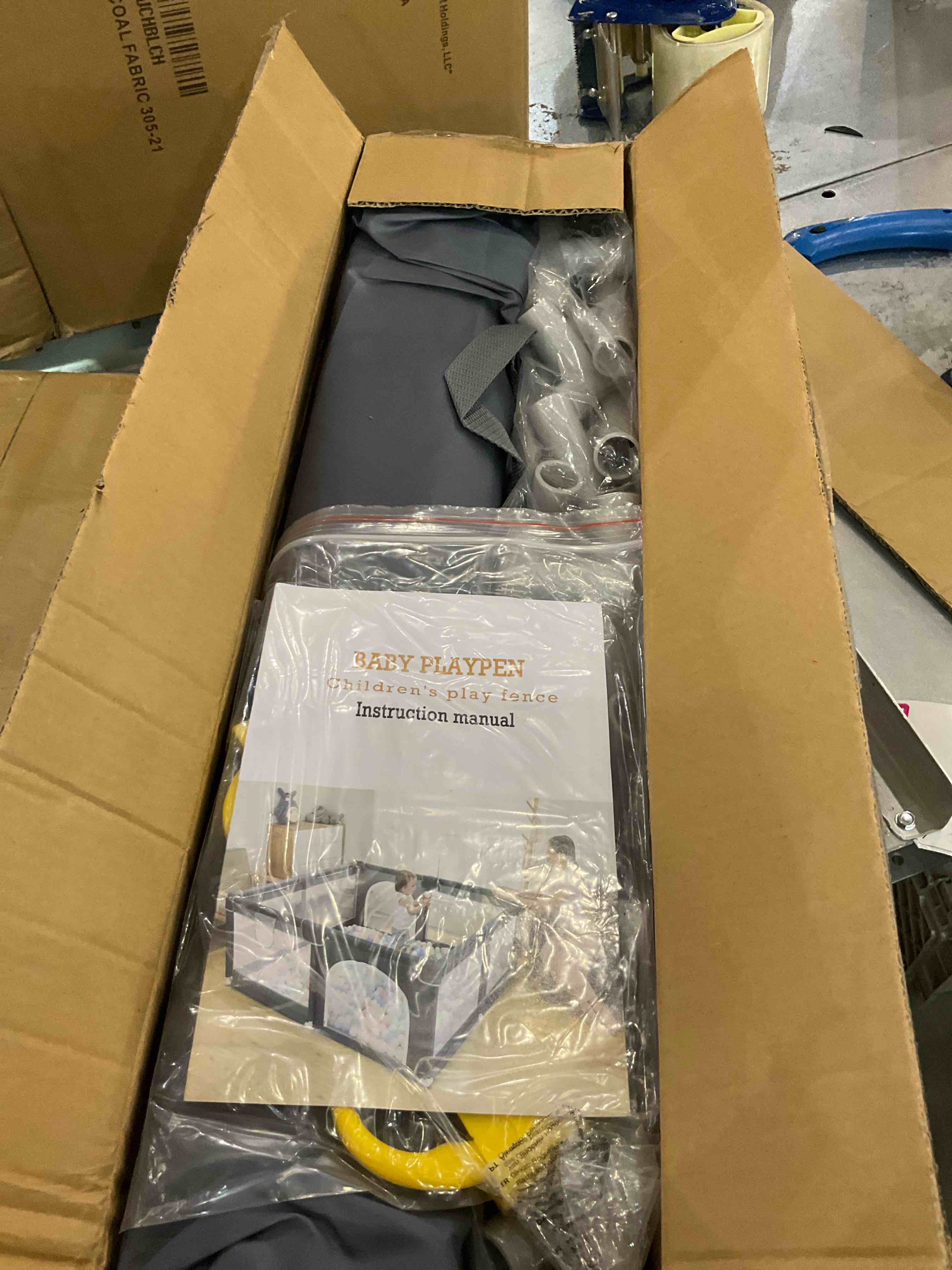 https://s3.amazonaws.com/lotting-images-prod/BargainHunt/EXS01248737_1709827087906.jpeg