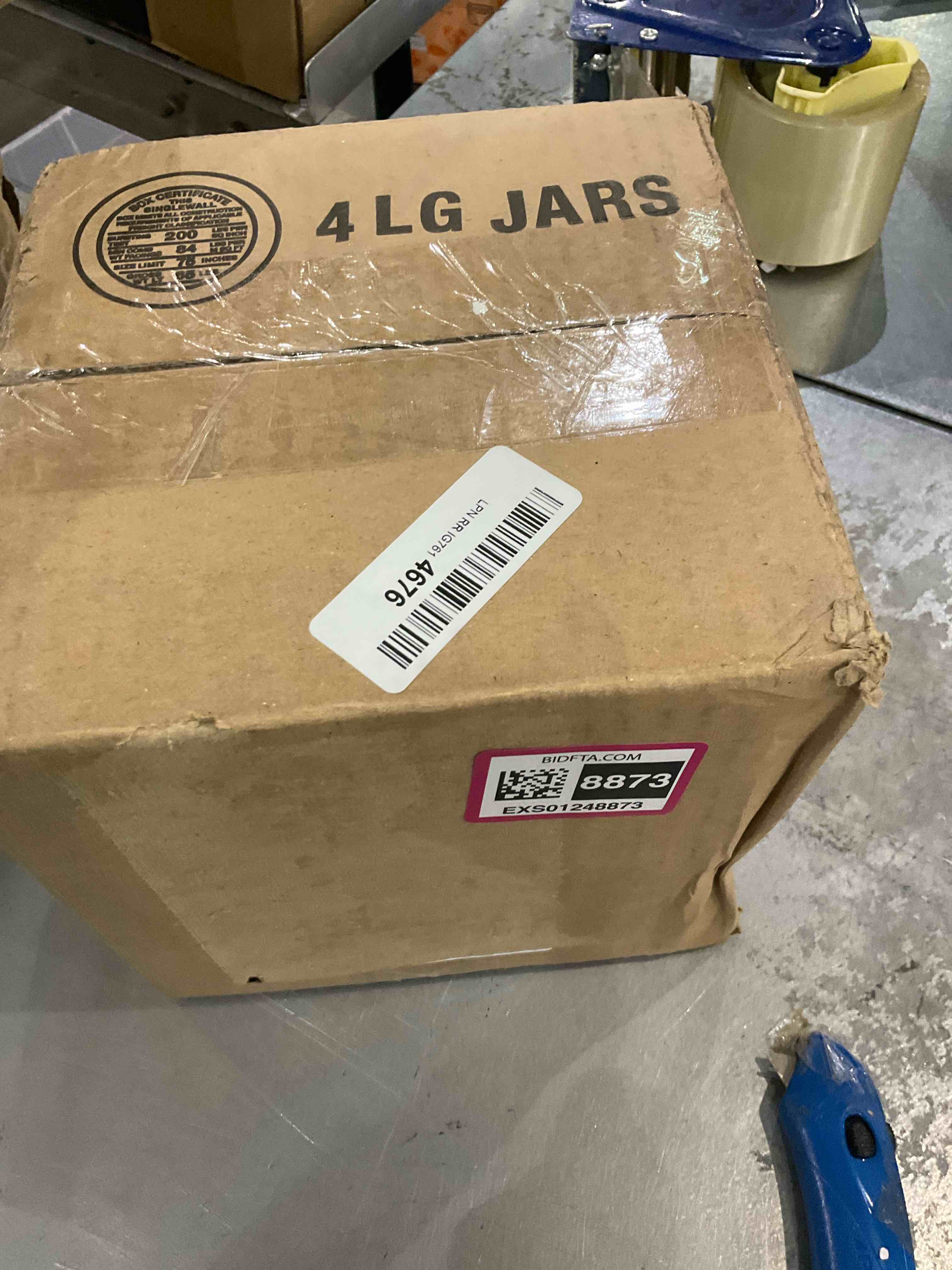 https://s3.amazonaws.com/lotting-images-prod/BargainHunt/EXS01248873_1709910831907.jpeg