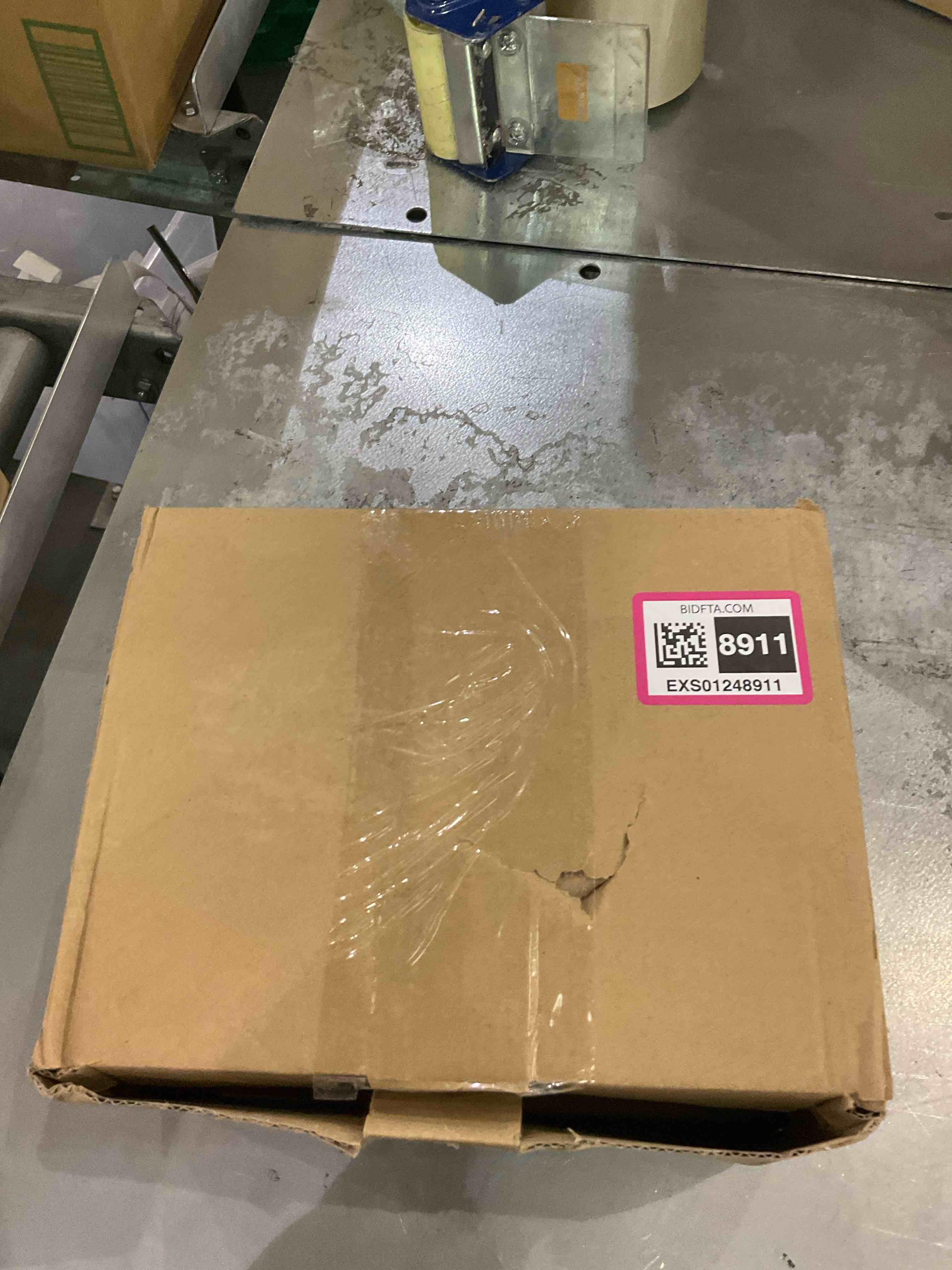 https://s3.amazonaws.com/lotting-images-prod/BargainHunt/EXS01248911_1709915264483.jpeg