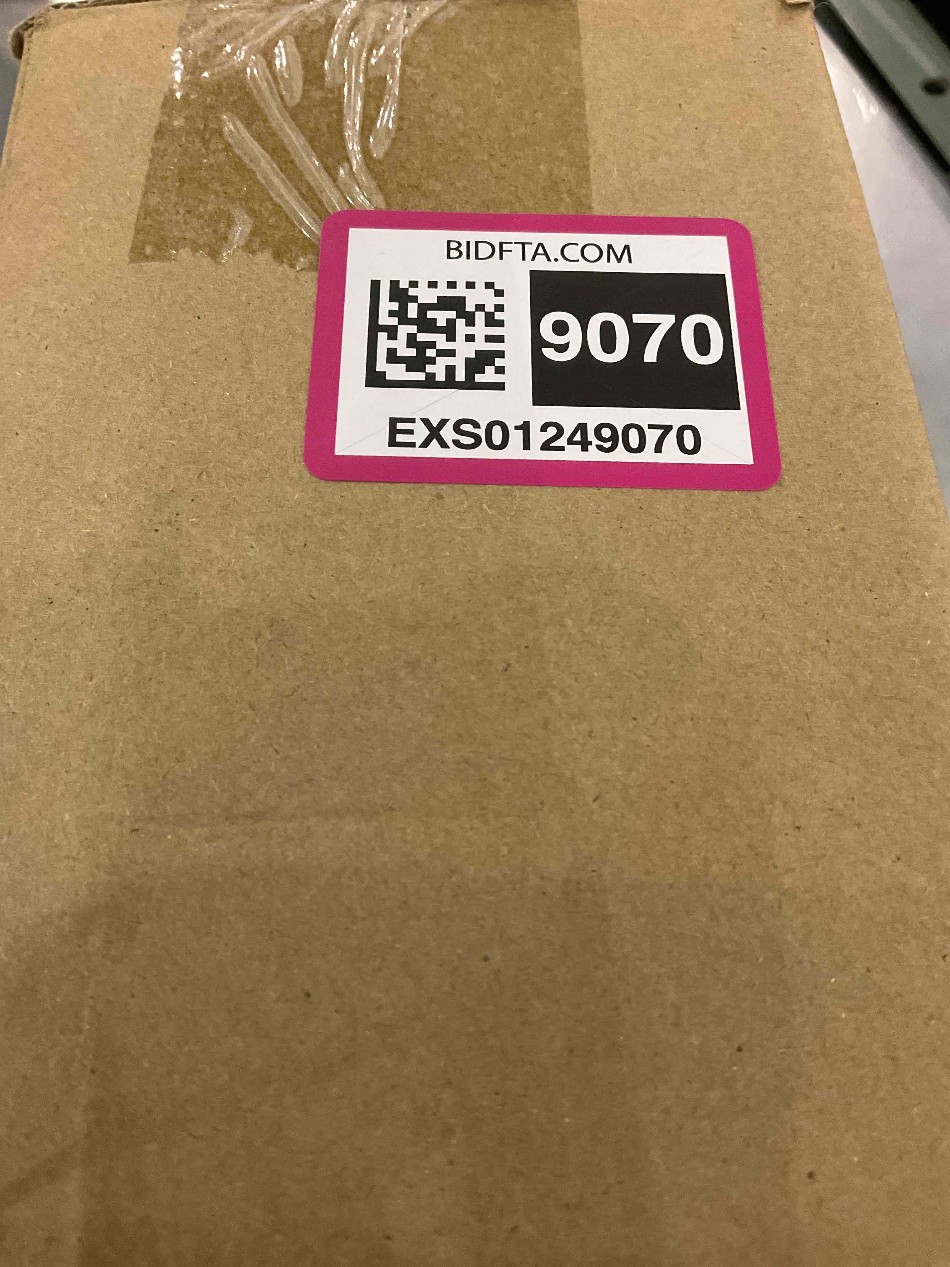 https://s3.amazonaws.com/lotting-images-prod/BargainHunt/EXS01249070_1710328741452.jpeg