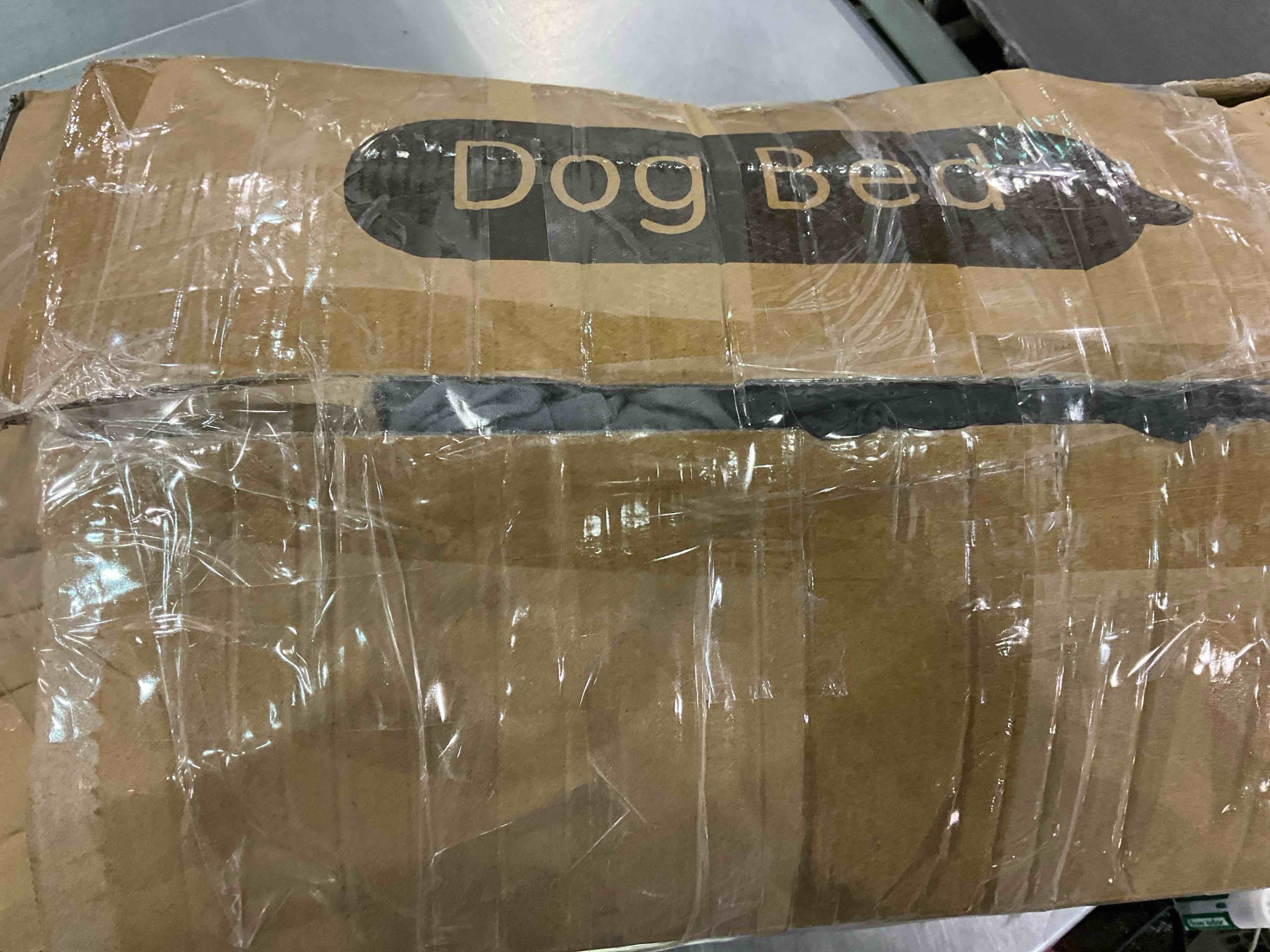 https://s3.amazonaws.com/lotting-images-prod/BargainHunt/EXS01249081_1710329876162.jpeg