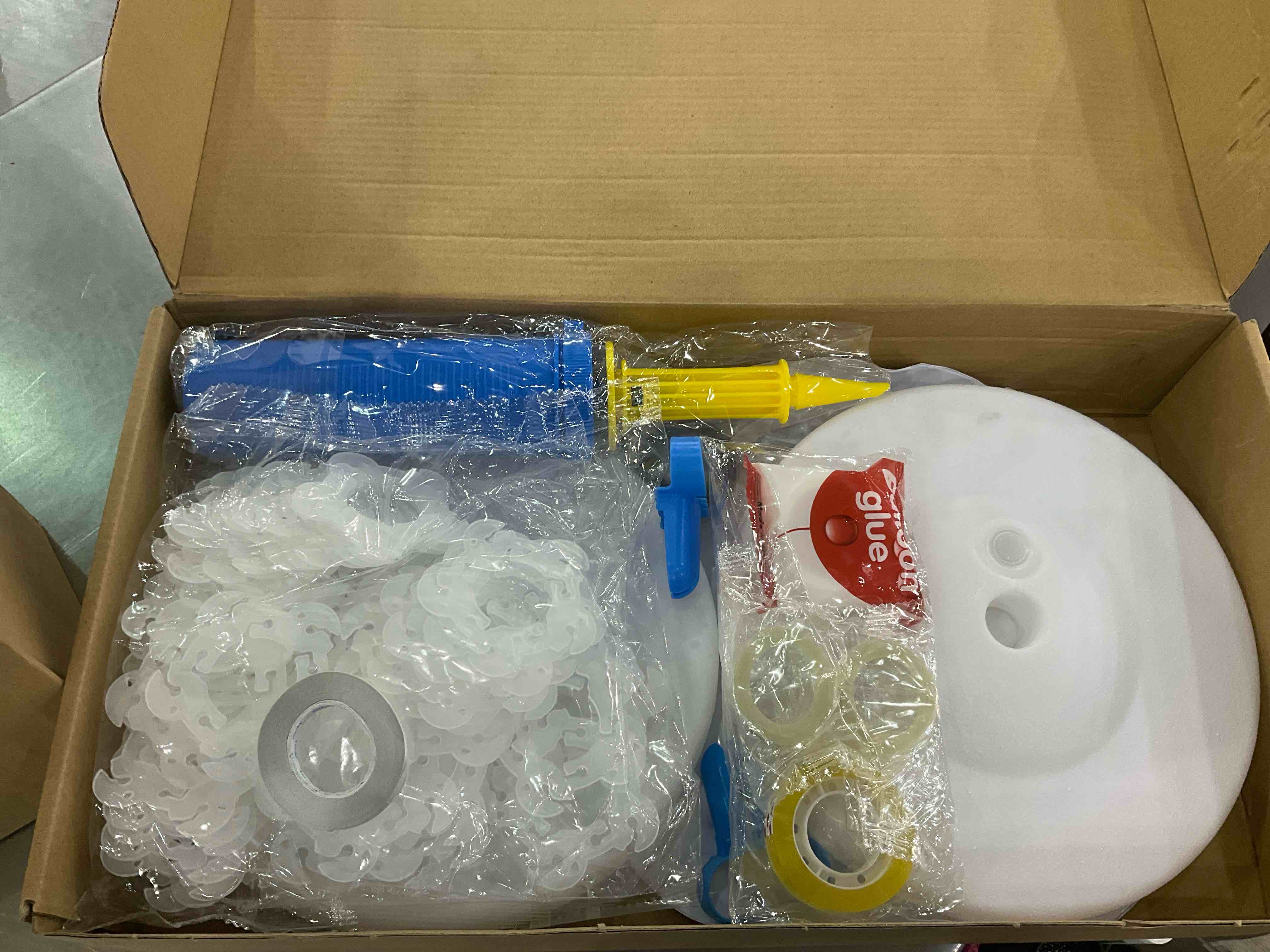 https://s3.amazonaws.com/lotting-images-prod/BargainHunt/EXS01249096_1710332099161.jpeg