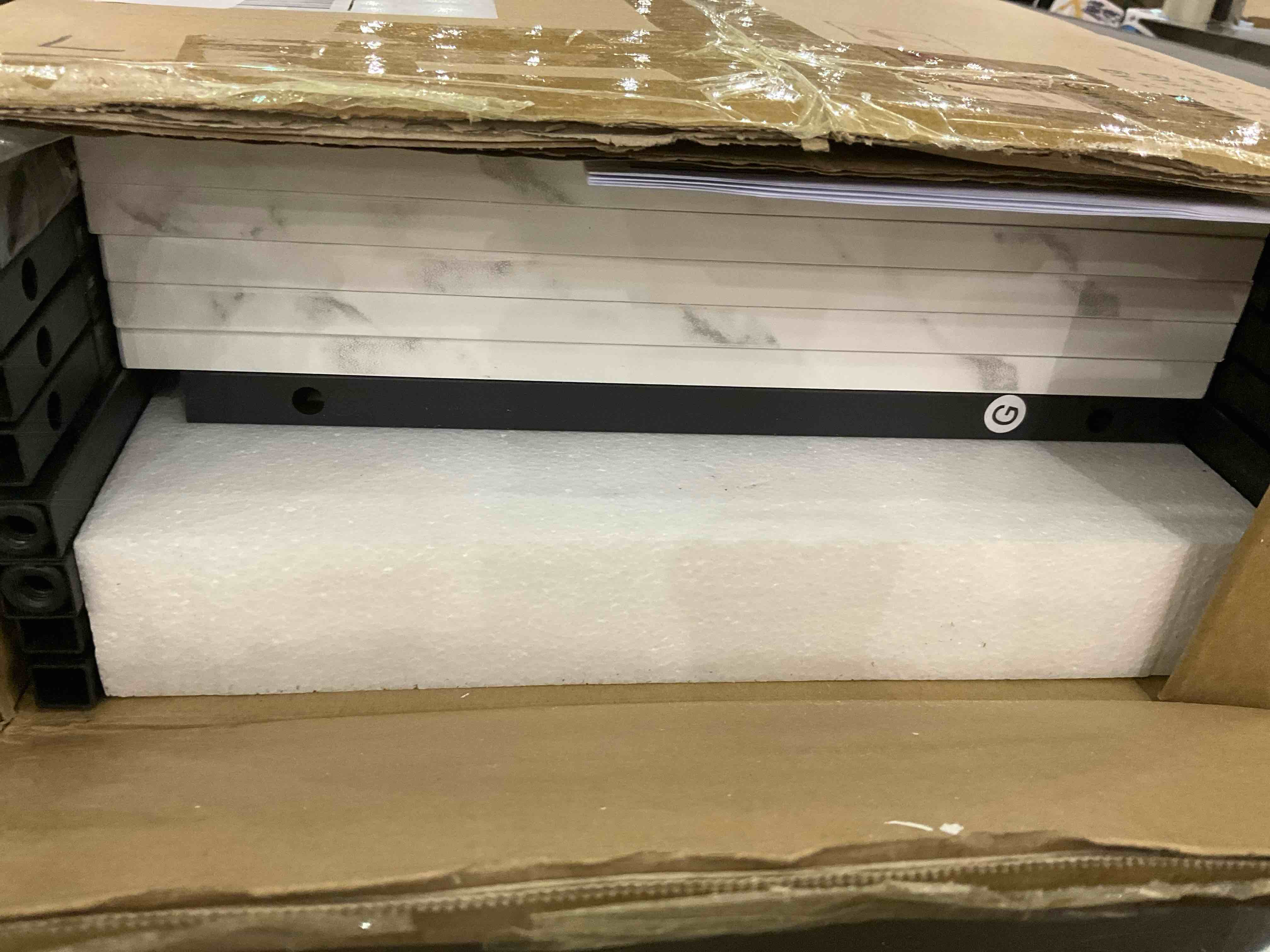 https://s3.amazonaws.com/lotting-images-prod/BargainHunt/EXS01249111_1710337342734.jpeg