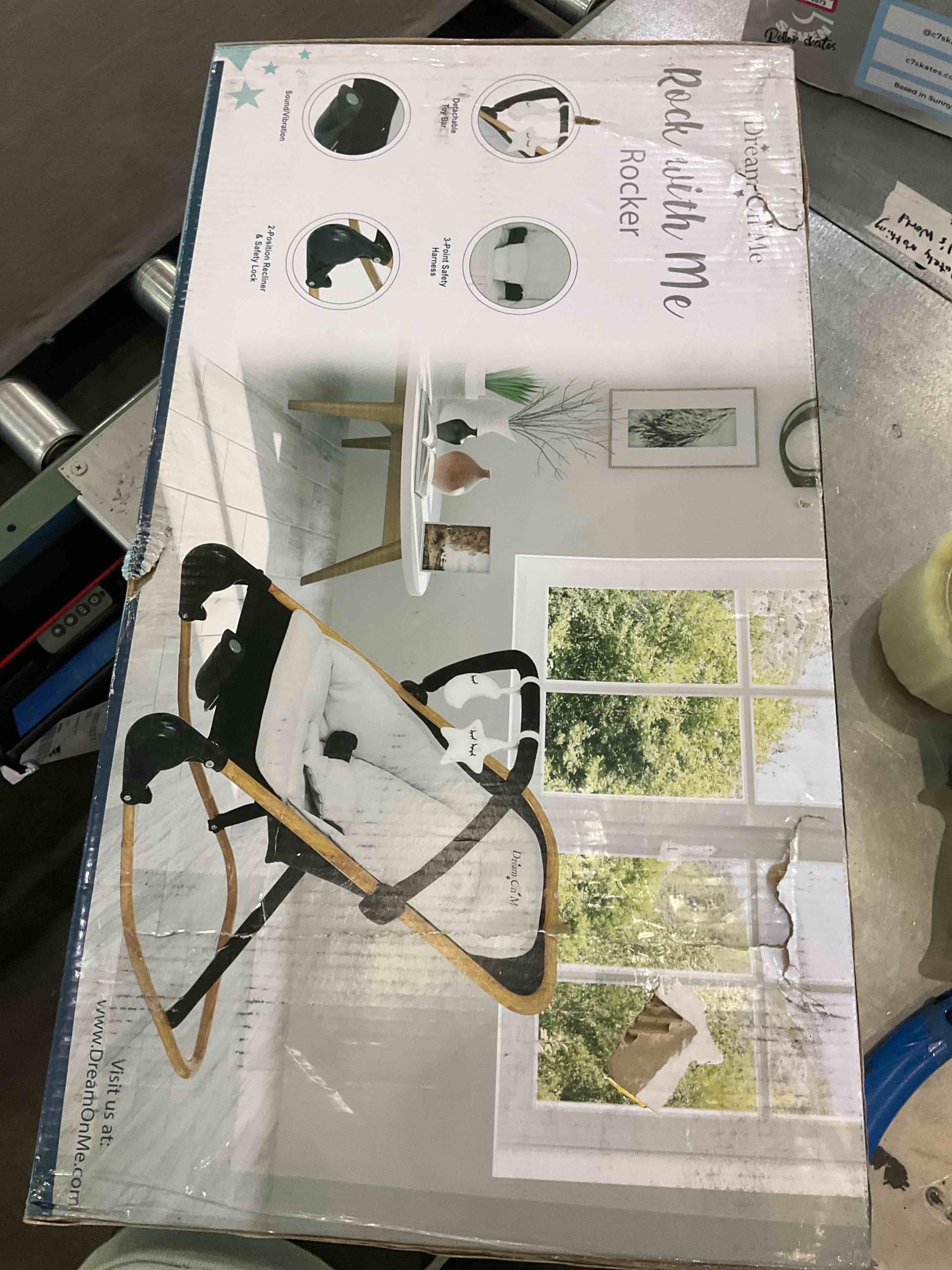 https://s3.amazonaws.com/lotting-images-prod/BargainHunt/EXS01249621_1709742029689.jpeg