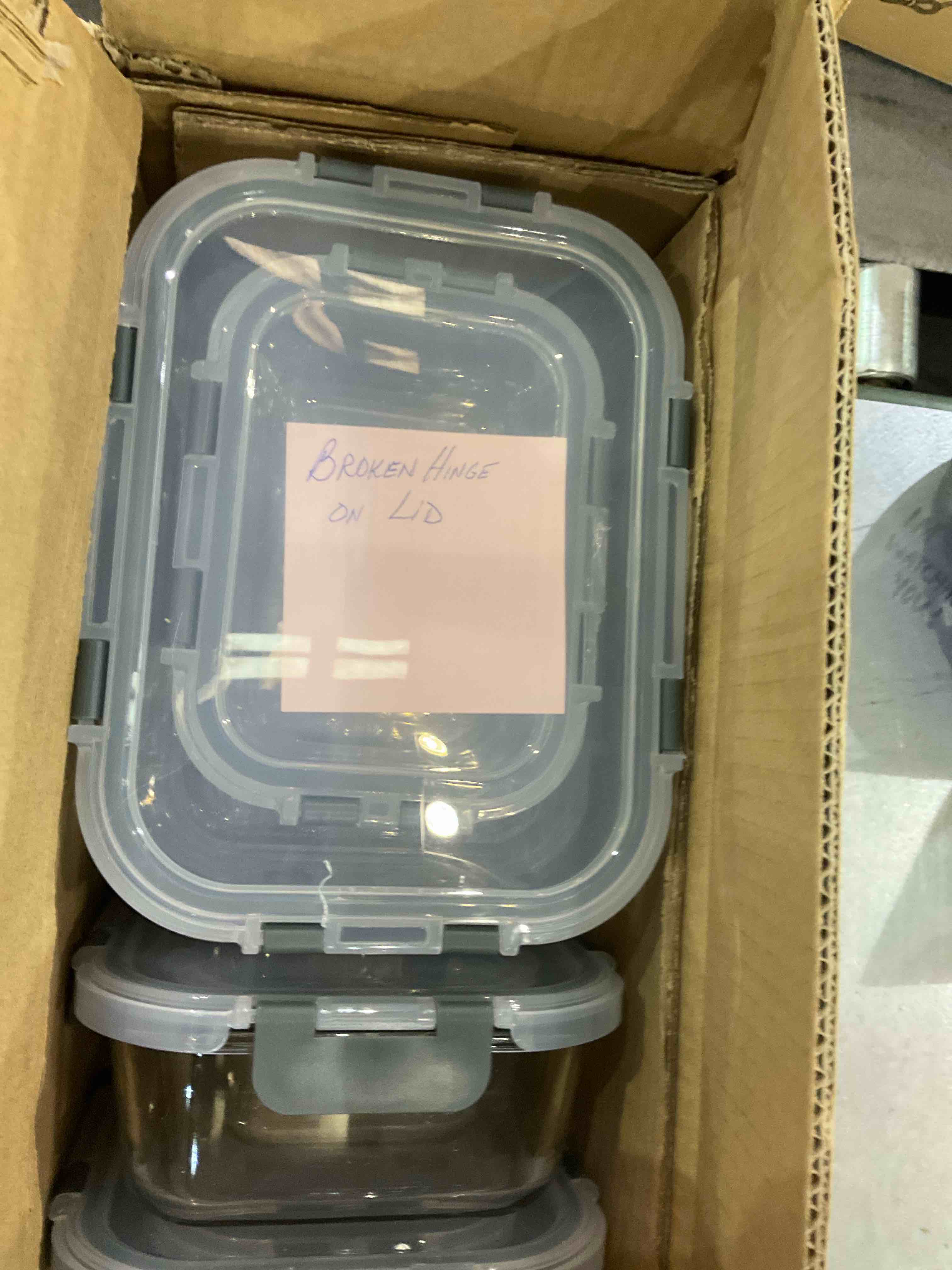 https://s3.amazonaws.com/lotting-images-prod/BargainHunt/EXS01249974_1709914378265.jpeg