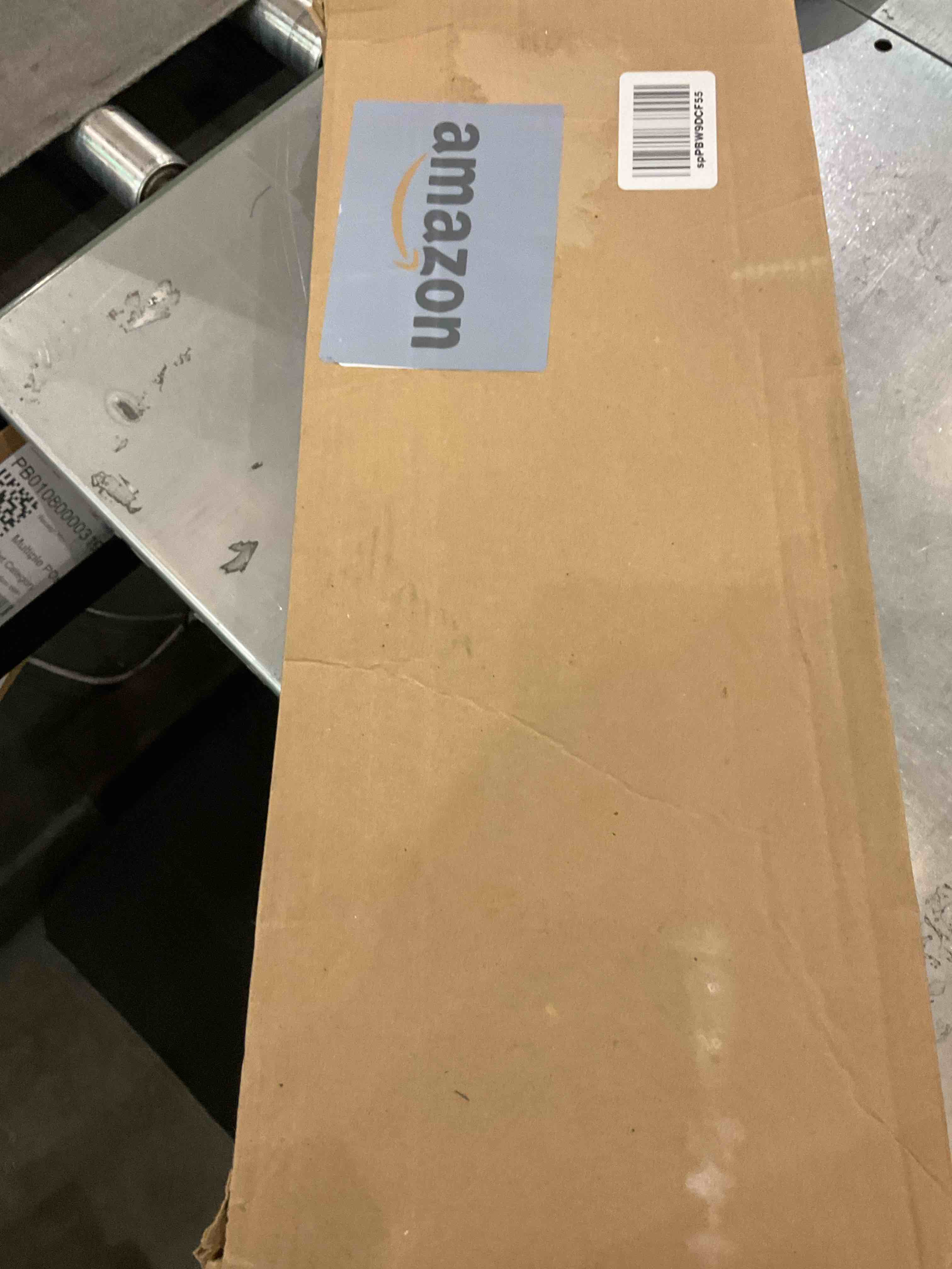 https://s3.amazonaws.com/lotting-images-prod/BargainHunt/EXS01249989_1709916757856.jpeg