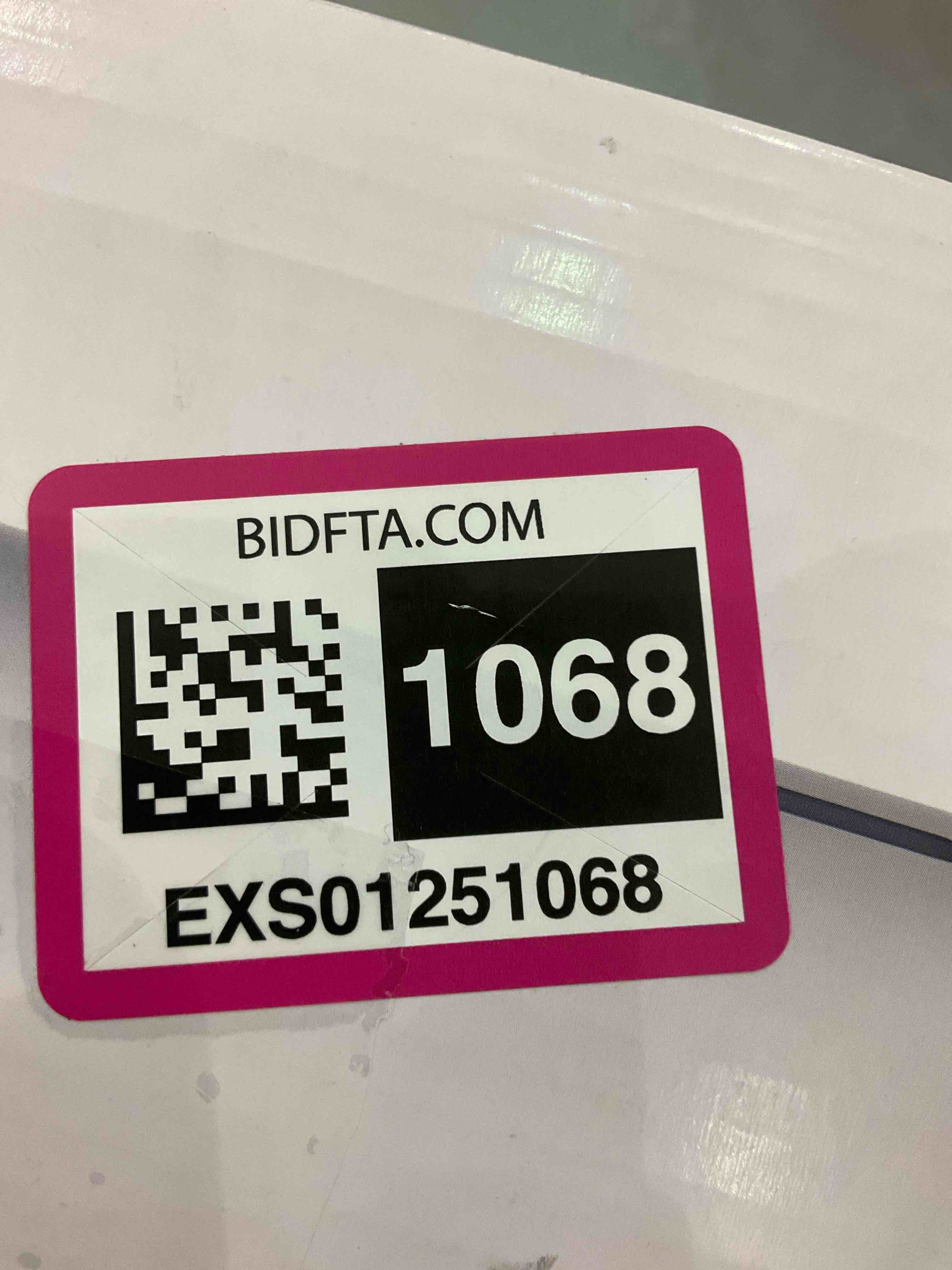 https://s3.amazonaws.com/lotting-images-prod/BargainHunt/EXS01251068_1712070389720.jpeg