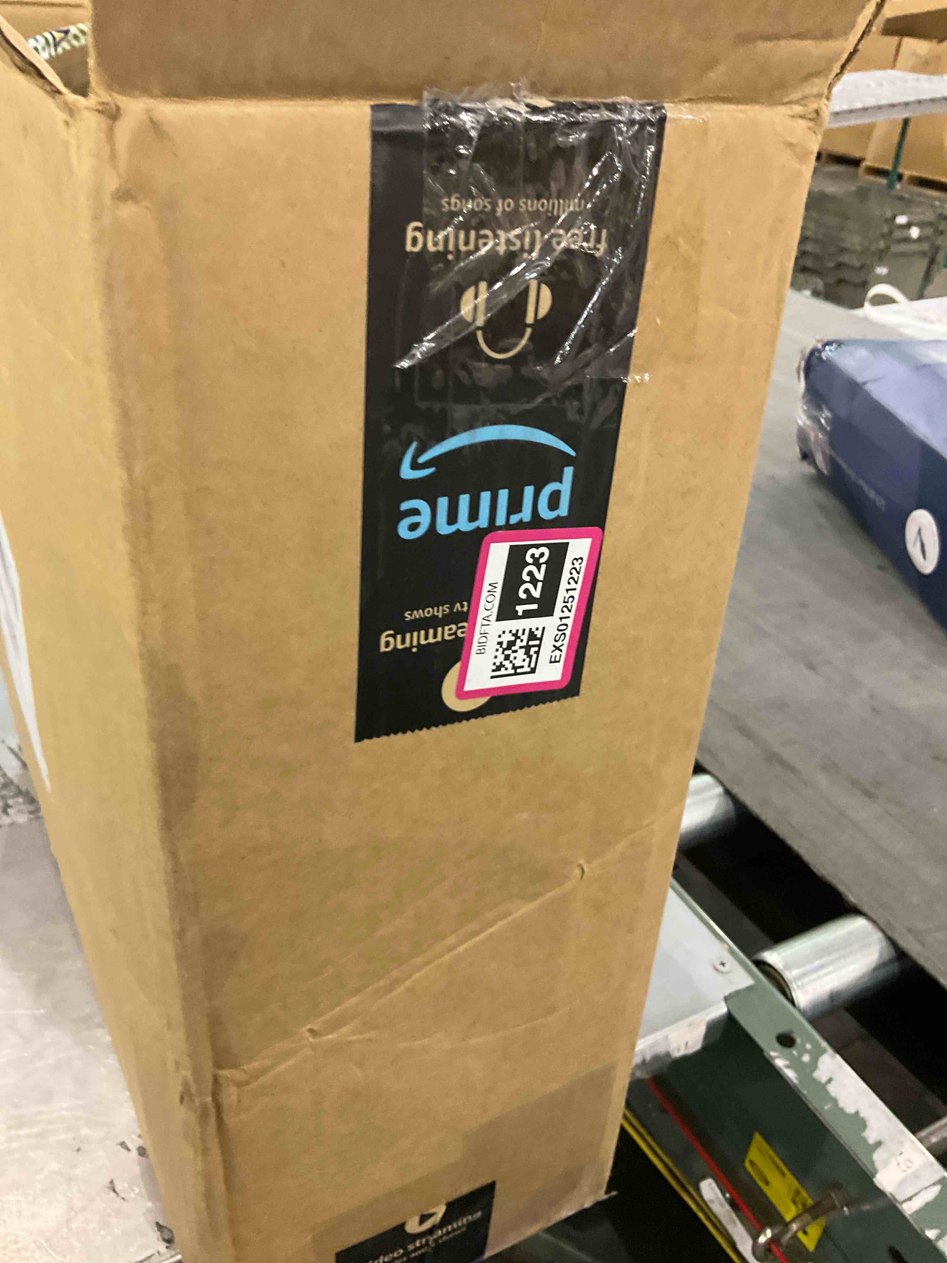 https://s3.amazonaws.com/lotting-images-prod/BargainHunt/EXS01251223_1713182905135.jpeg
