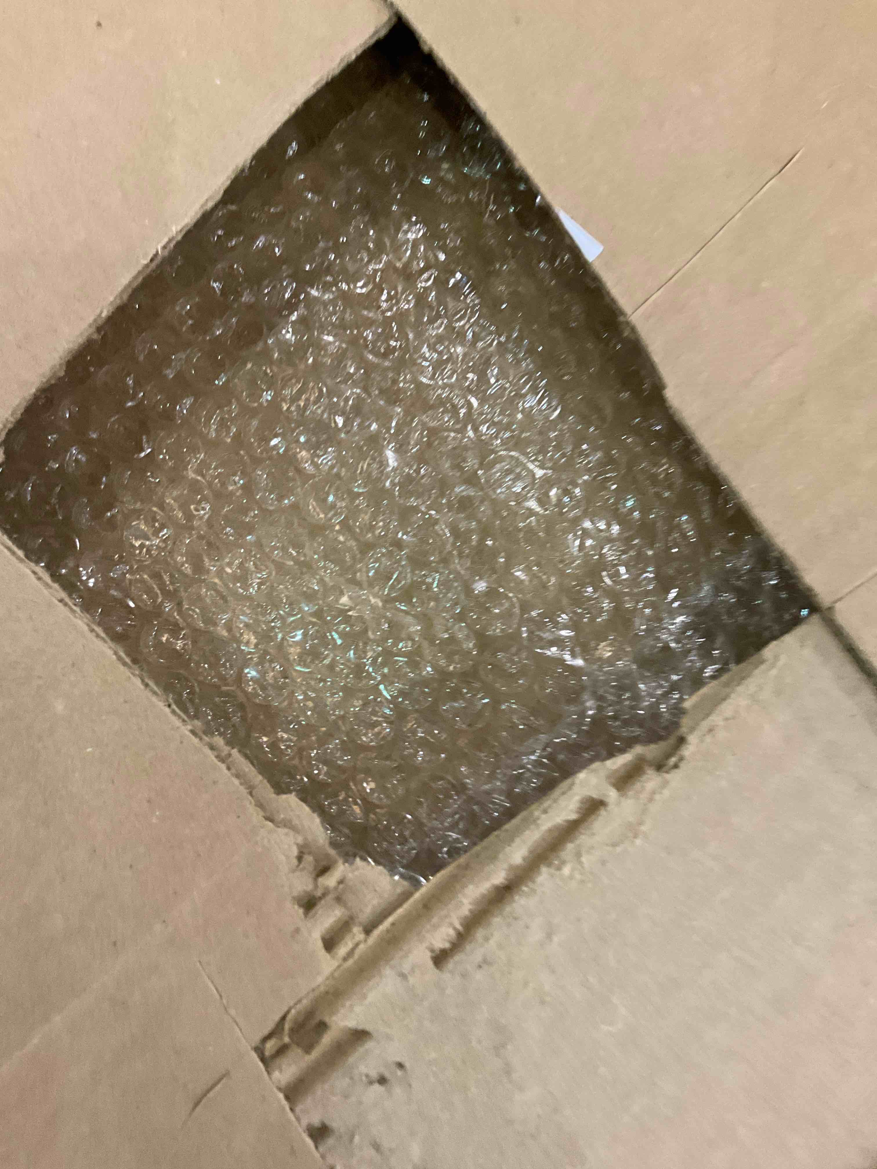 https://s3.amazonaws.com/lotting-images-prod/BargainHunt/EXS01251430_1712327974978.jpeg