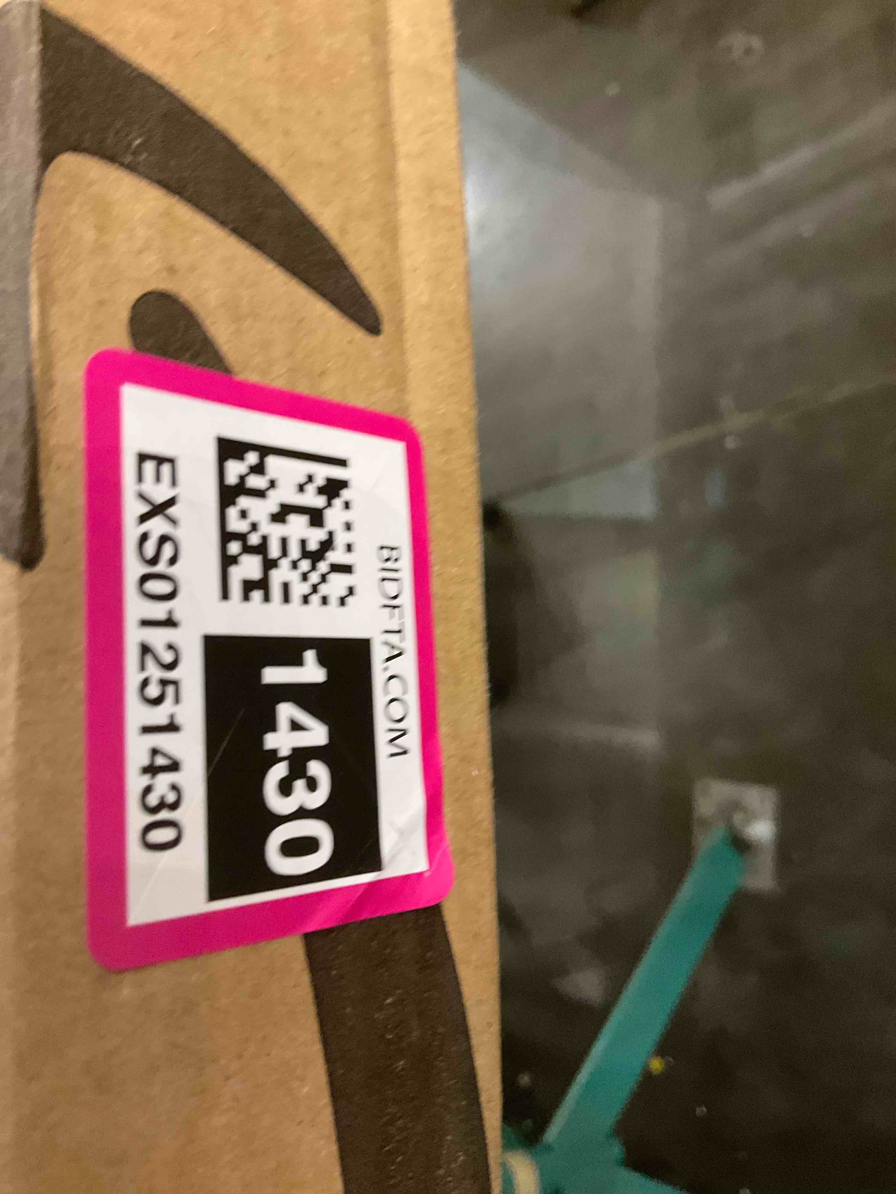 https://s3.amazonaws.com/lotting-images-prod/BargainHunt/EXS01251430_1712327978690.jpeg
