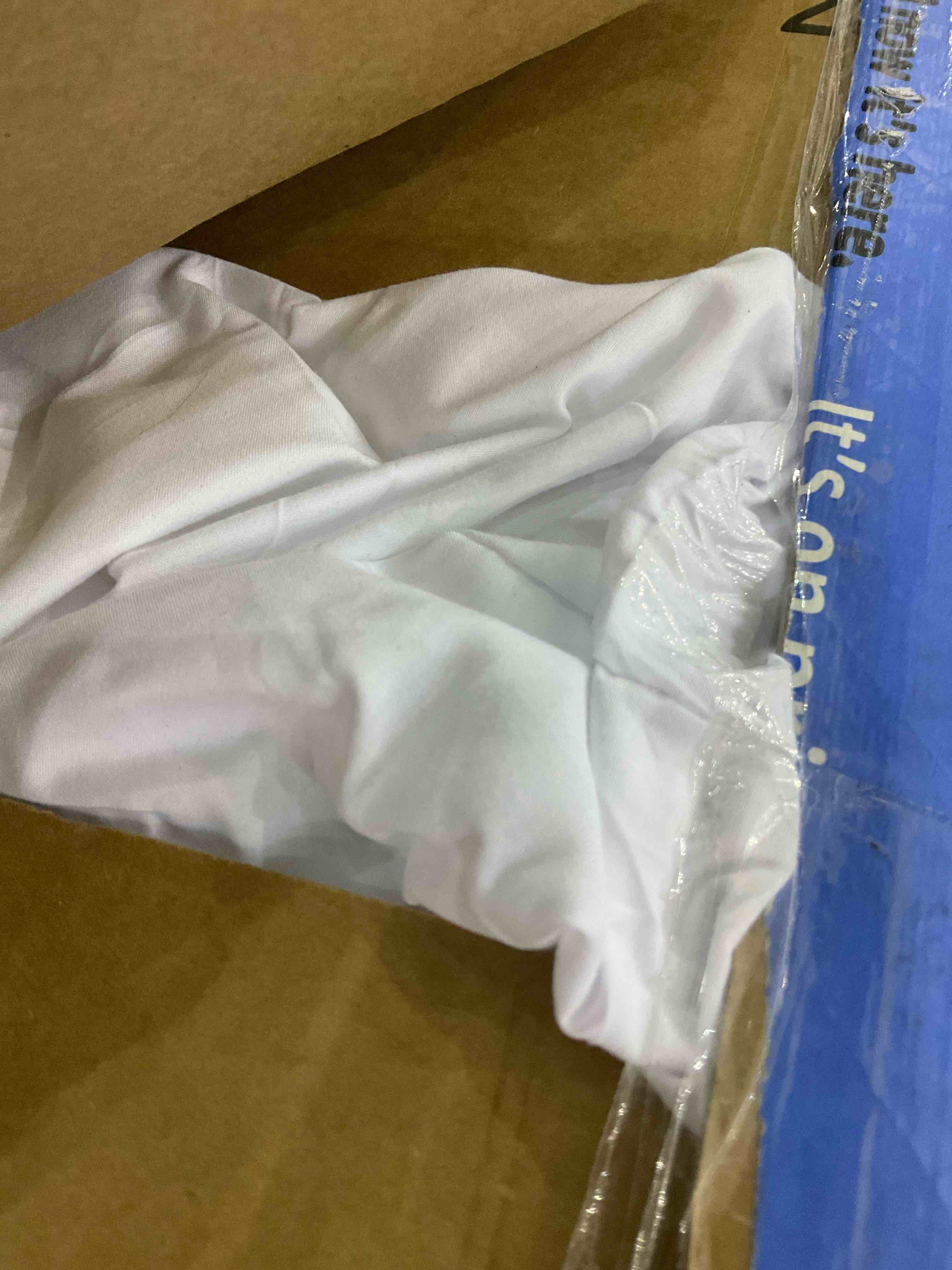 https://s3.amazonaws.com/lotting-images-prod/BargainHunt/EXS01251686_1712064798123.jpeg