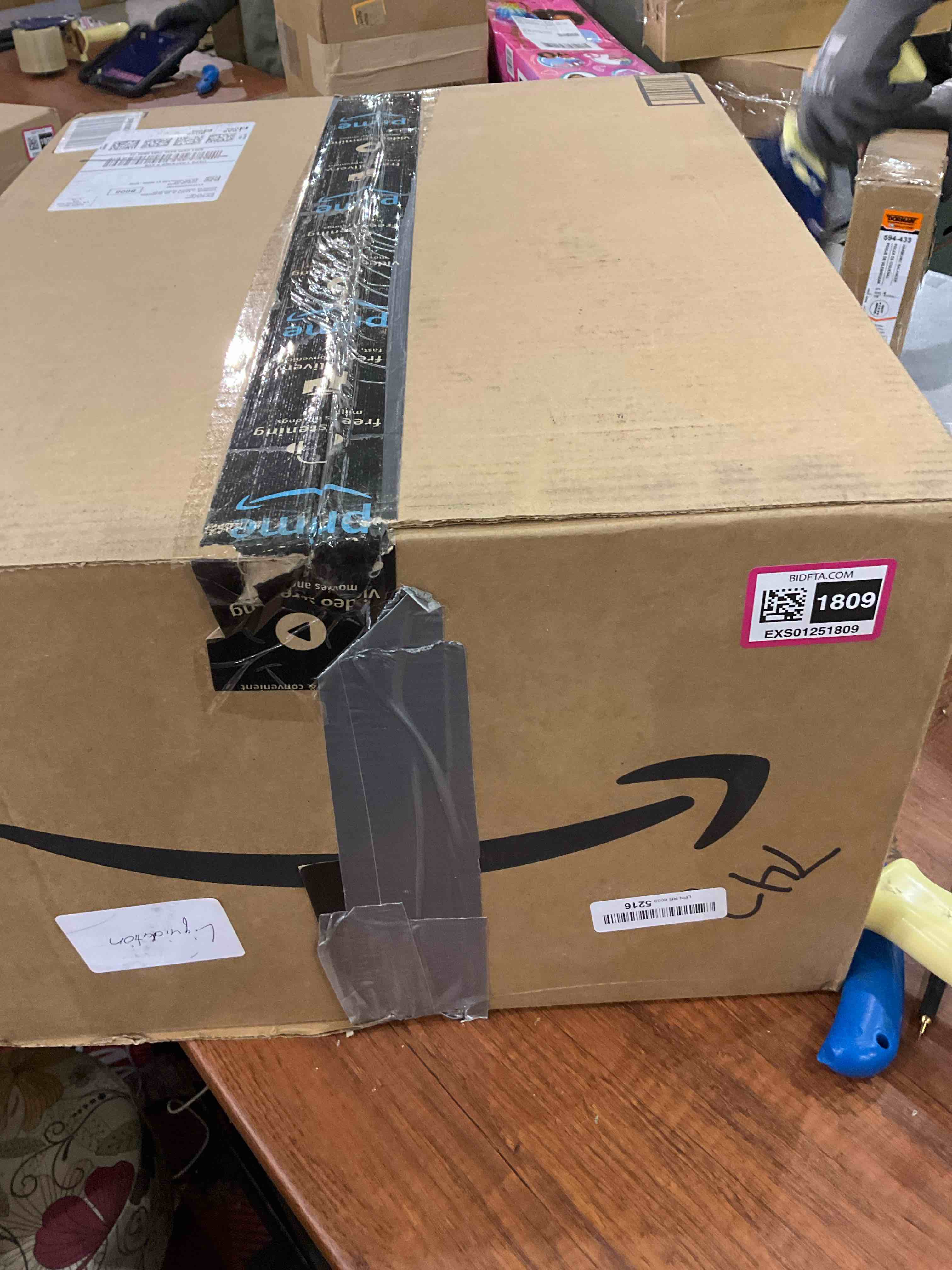 https://s3.amazonaws.com/lotting-images-prod/BargainHunt/EXS01251809_1712688080977.jpeg