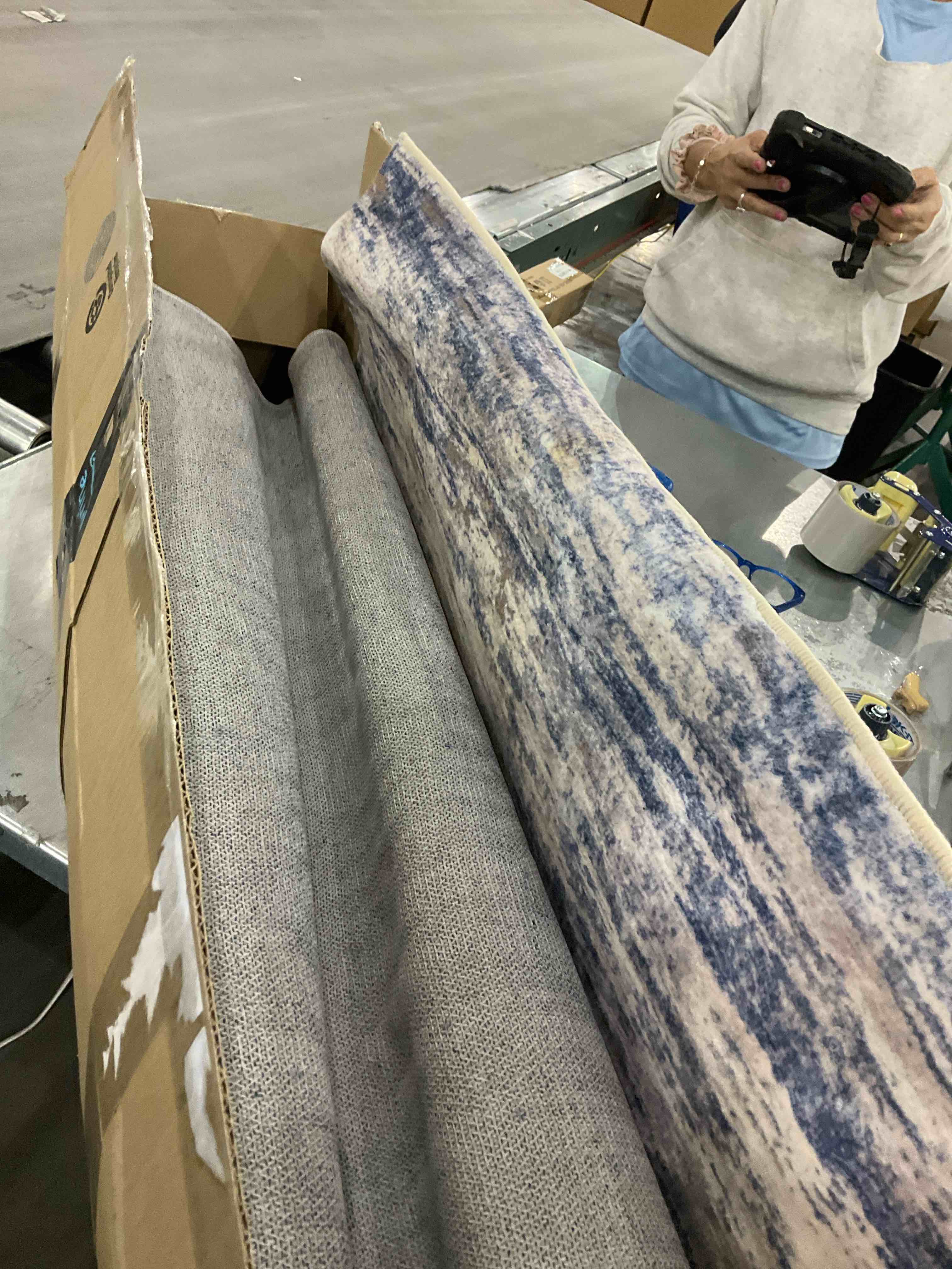 KOZYFLY 3x5 Area Rug Modern Ombre Area Rug for Bedroom, Washable Area Rug Non-Slip Soft Striped Living Room Area Rug, Print Distressed Coastal Grey Abstract Carpet for Laundry Nursery