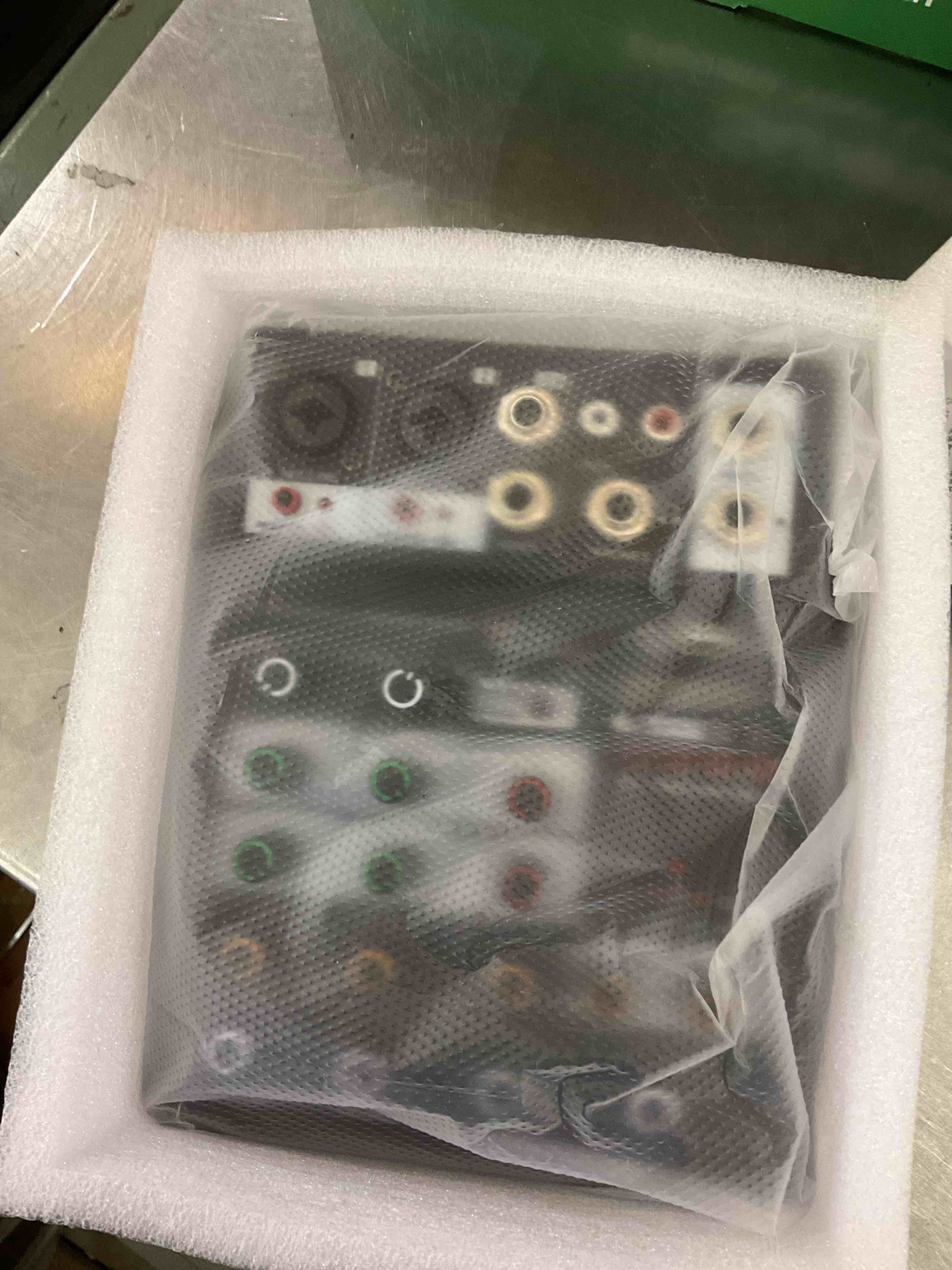 https://s3.amazonaws.com/lotting-images-prod/BargainHunt/EXS01252209_1713286083534.jpeg