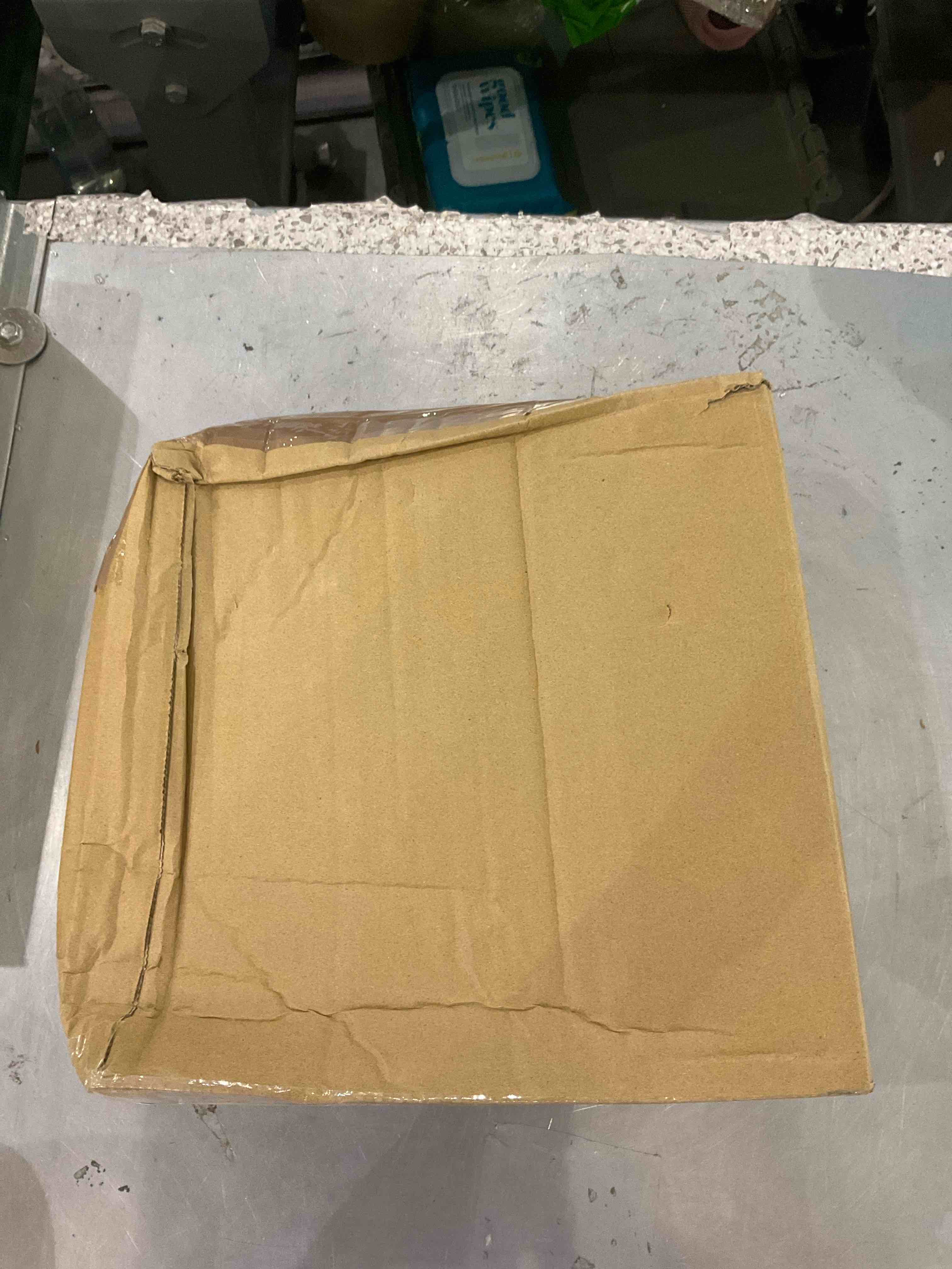 https://s3.amazonaws.com/lotting-images-prod/BargainHunt/EXS01252844_1714996905130.jpeg