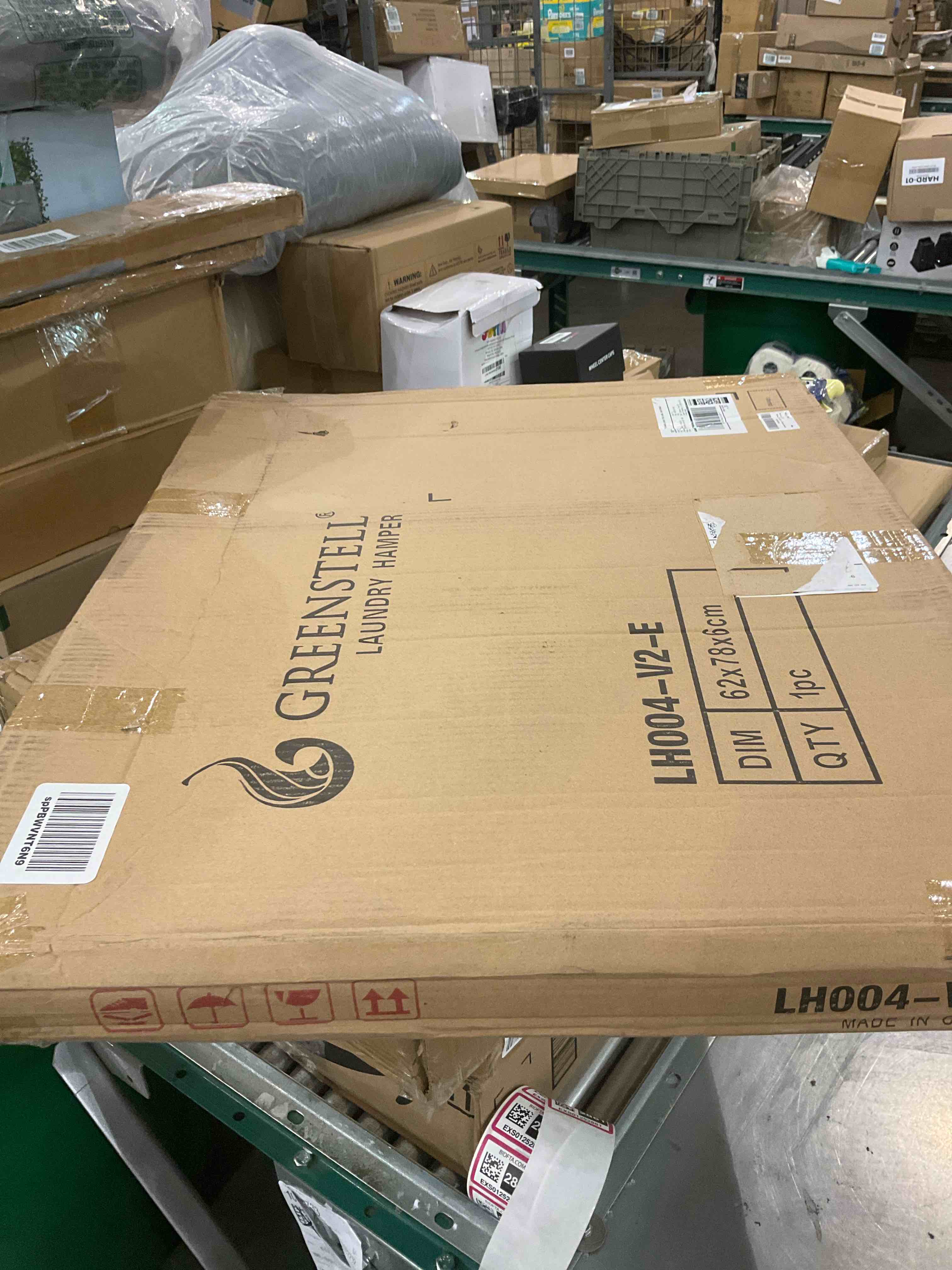 https://s3.amazonaws.com/lotting-images-prod/BargainHunt/EXS01252861_1715003675327.jpeg