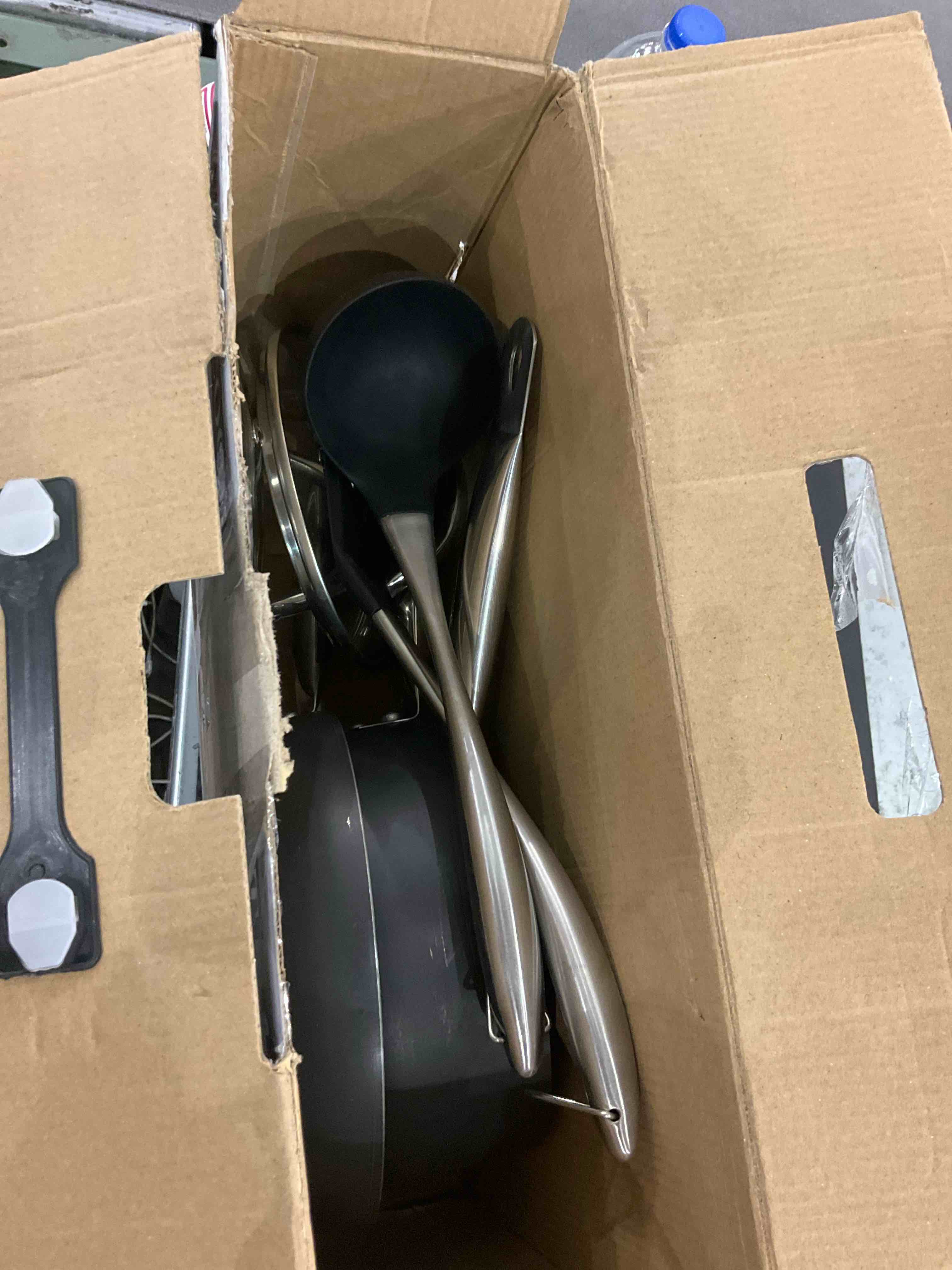 https://s3.amazonaws.com/lotting-images-prod/BargainHunt/EXS01253015_1712230815614.jpeg