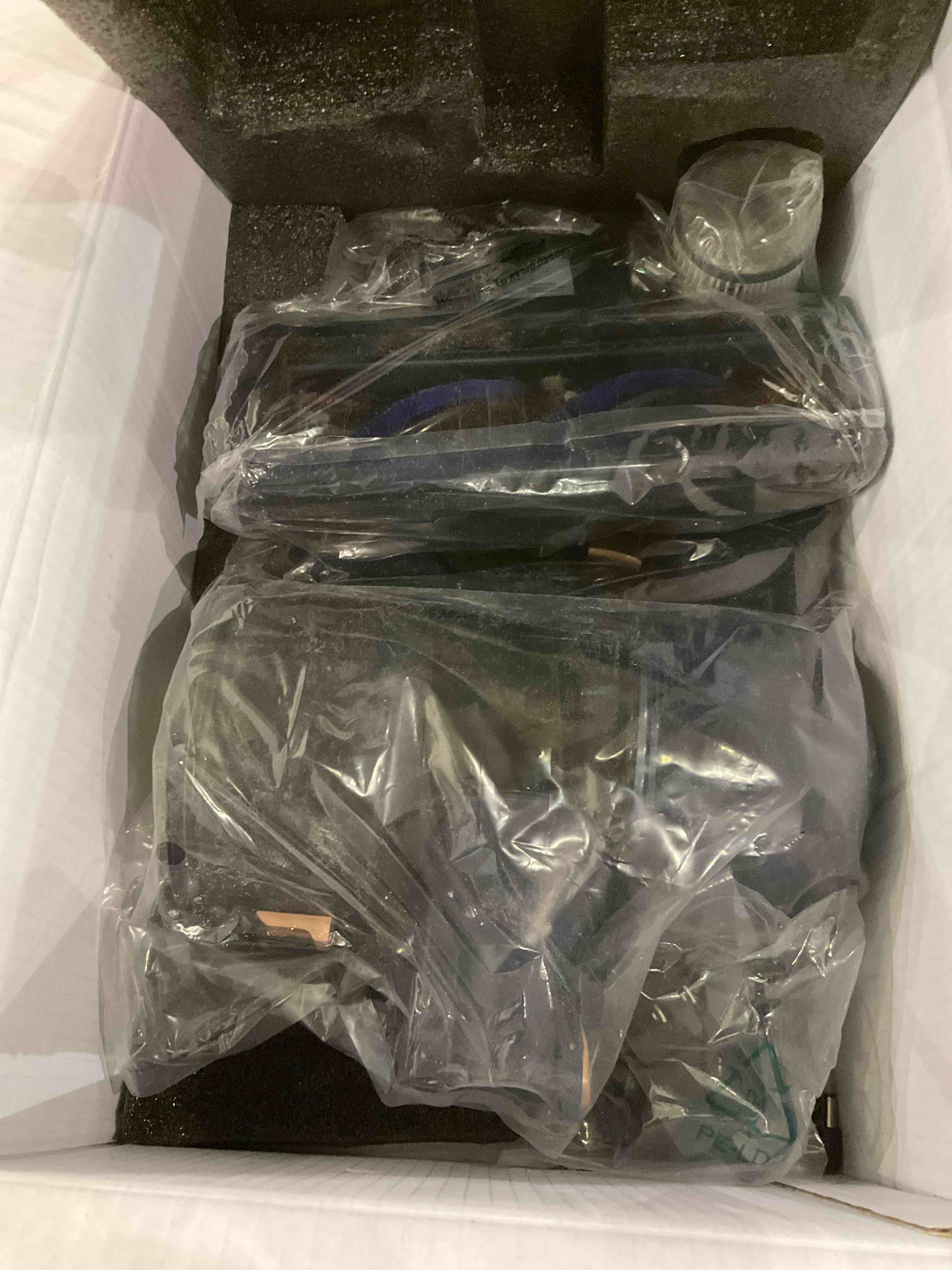 https://s3.amazonaws.com/lotting-images-prod/BargainHunt/EXS01253021_1712230108367.jpeg