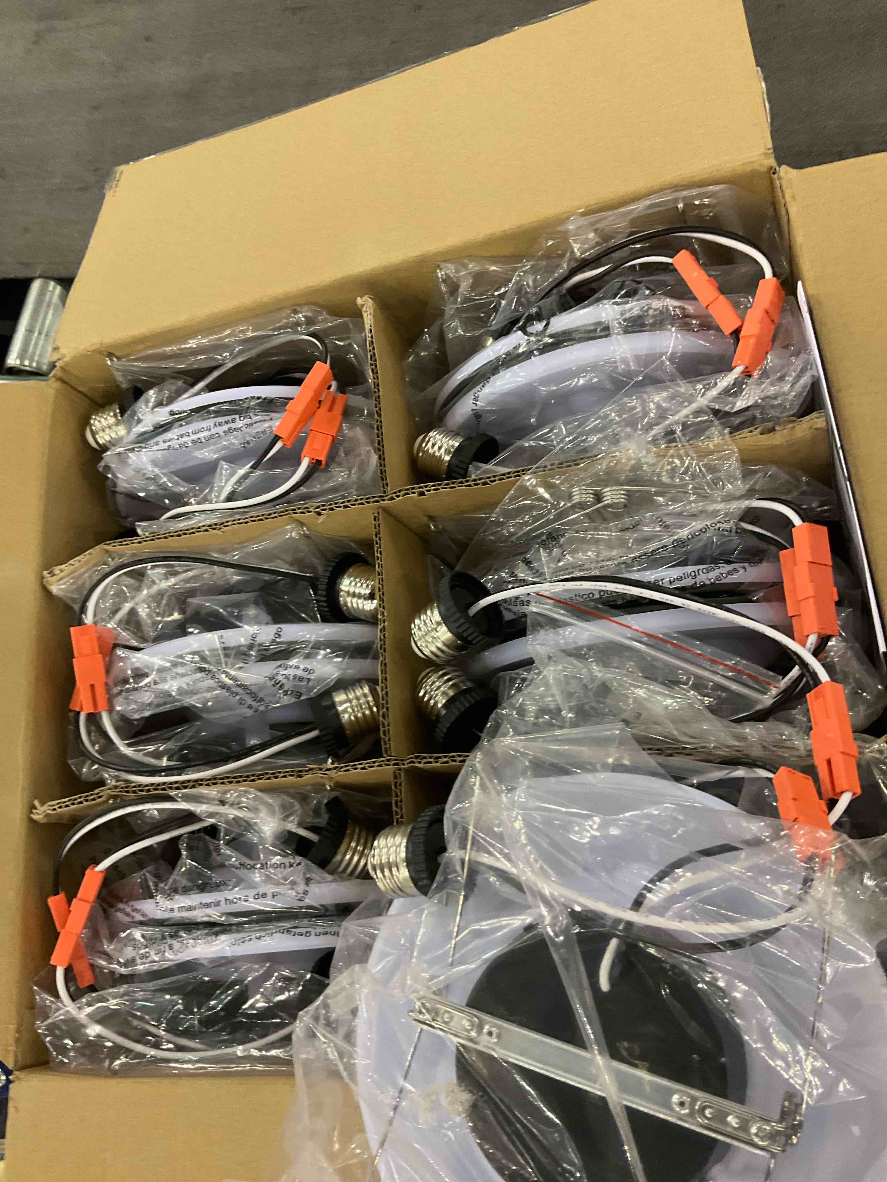https://s3.amazonaws.com/lotting-images-prod/BargainHunt/EXS01253236_1713183074314.jpeg
