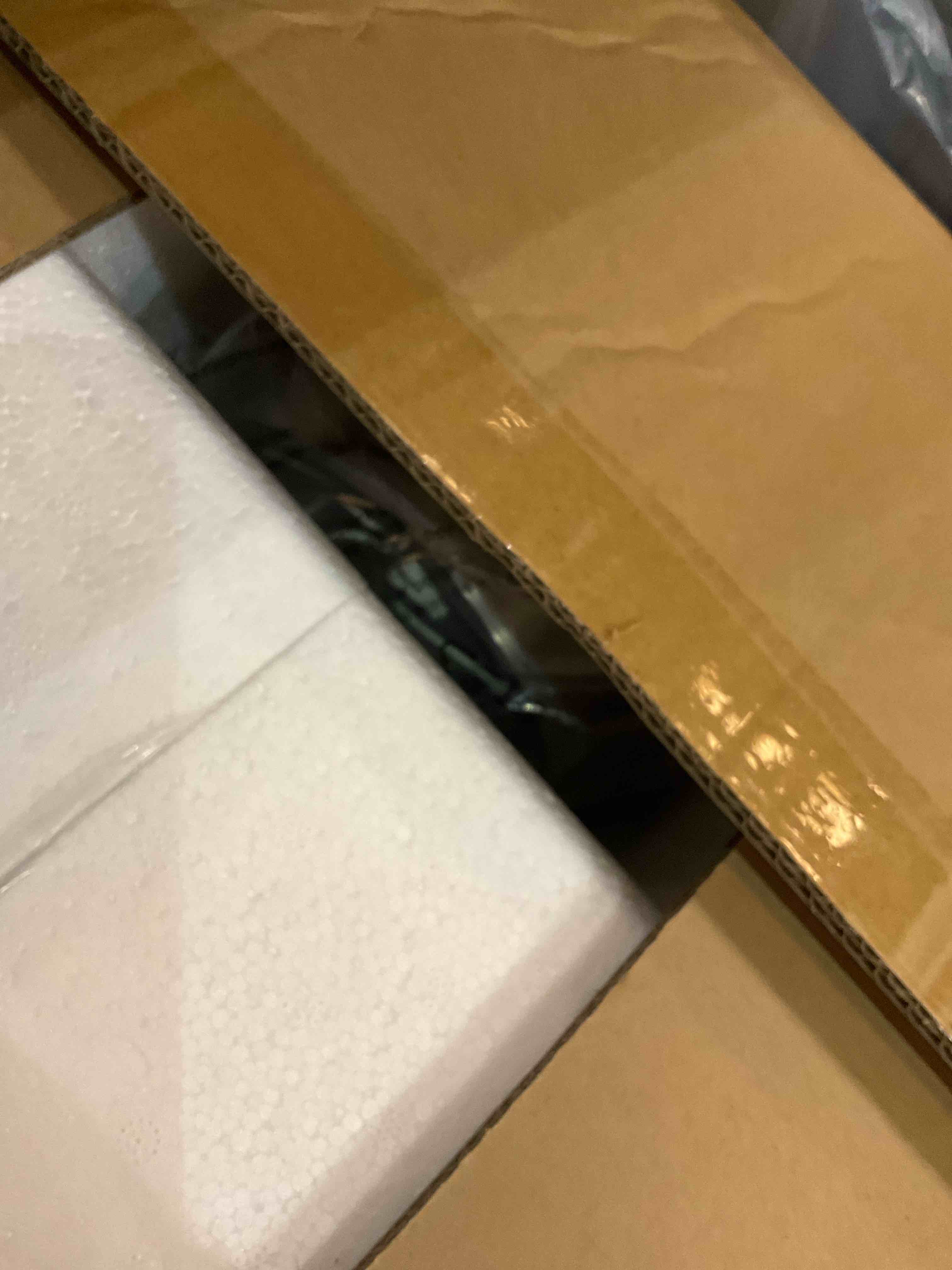 https://s3.amazonaws.com/lotting-images-prod/BargainHunt/EXS01253388_1712330773361.jpeg