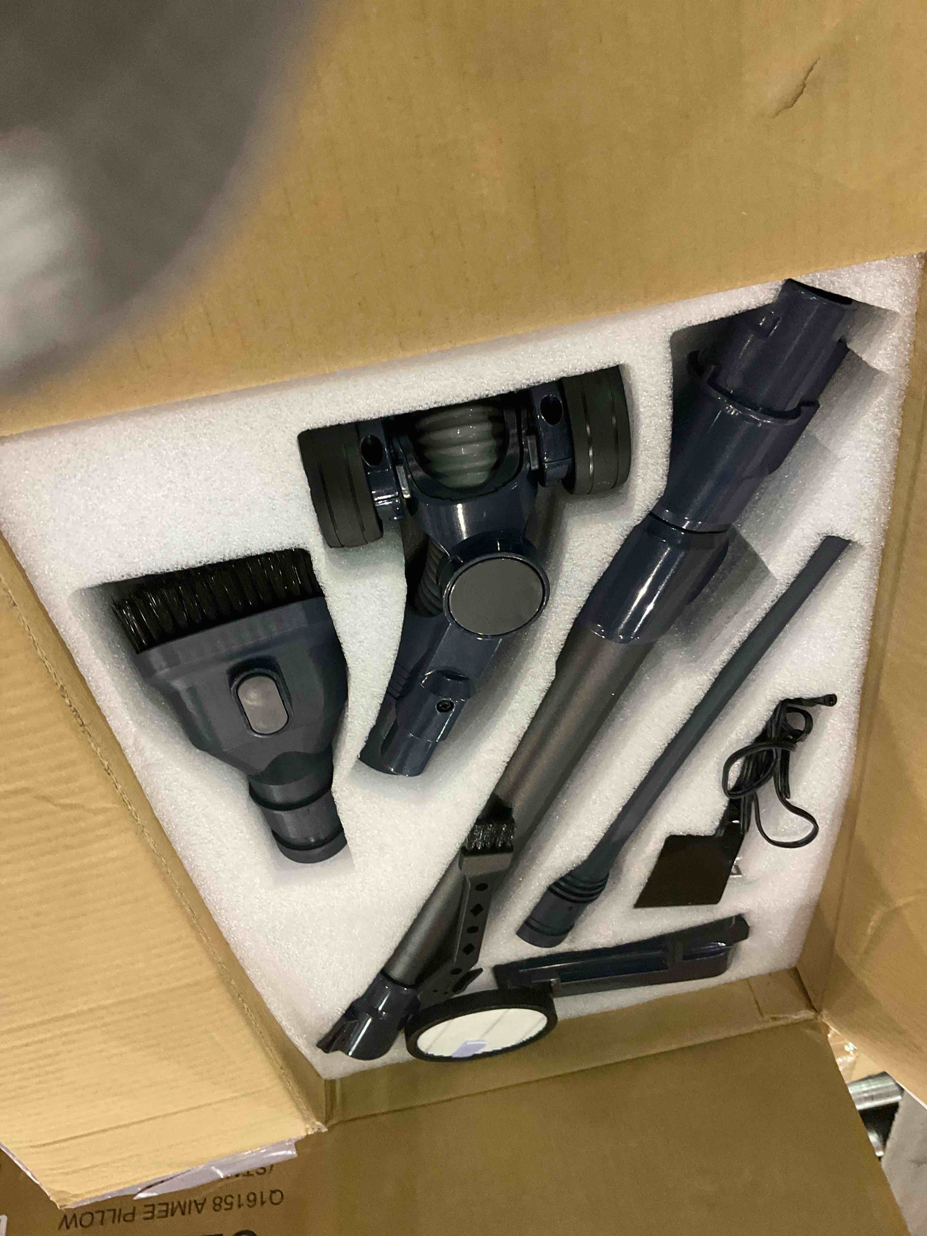 https://s3.amazonaws.com/lotting-images-prod/BargainHunt/EXS01254016_1711973495517.jpeg