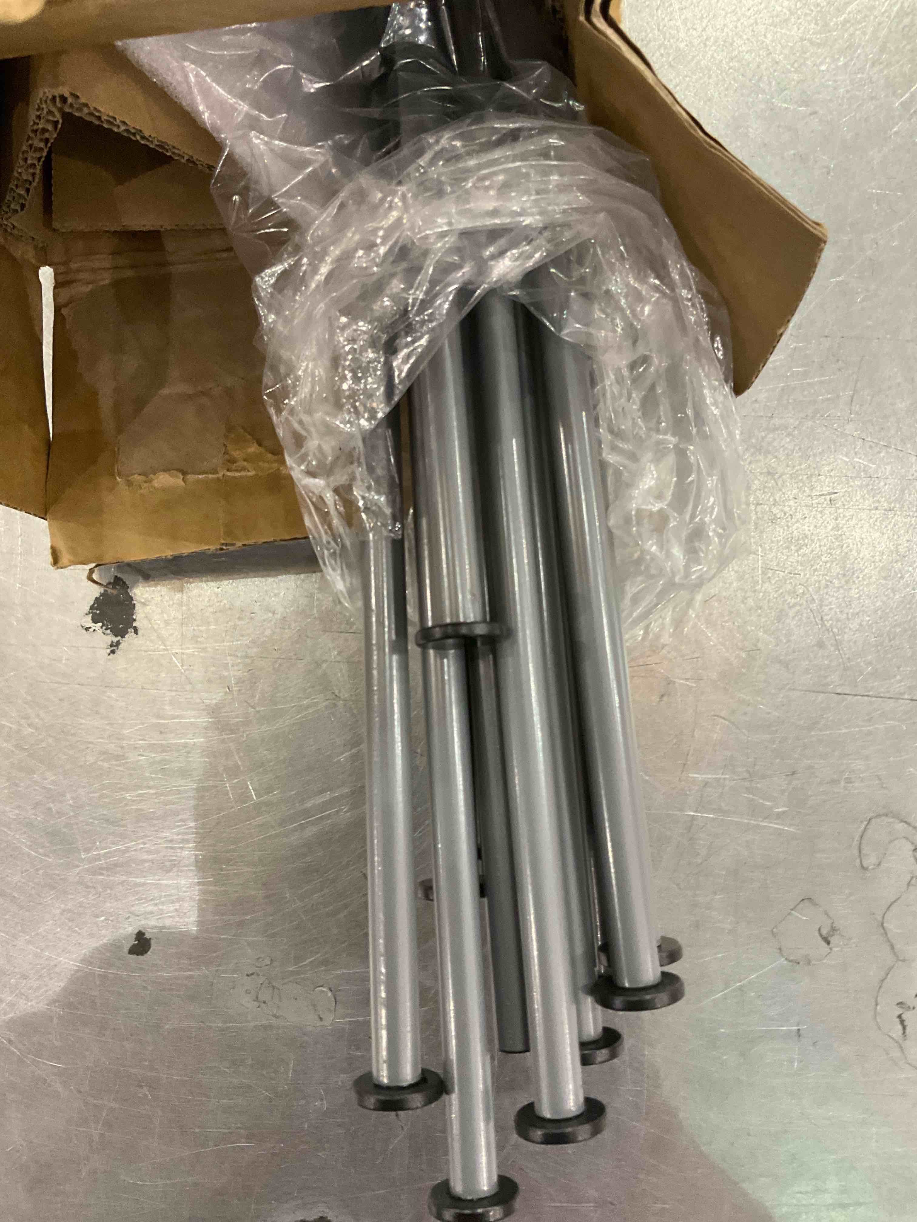 https://s3.amazonaws.com/lotting-images-prod/BargainHunt/EXS01254109_1712325964656.jpeg