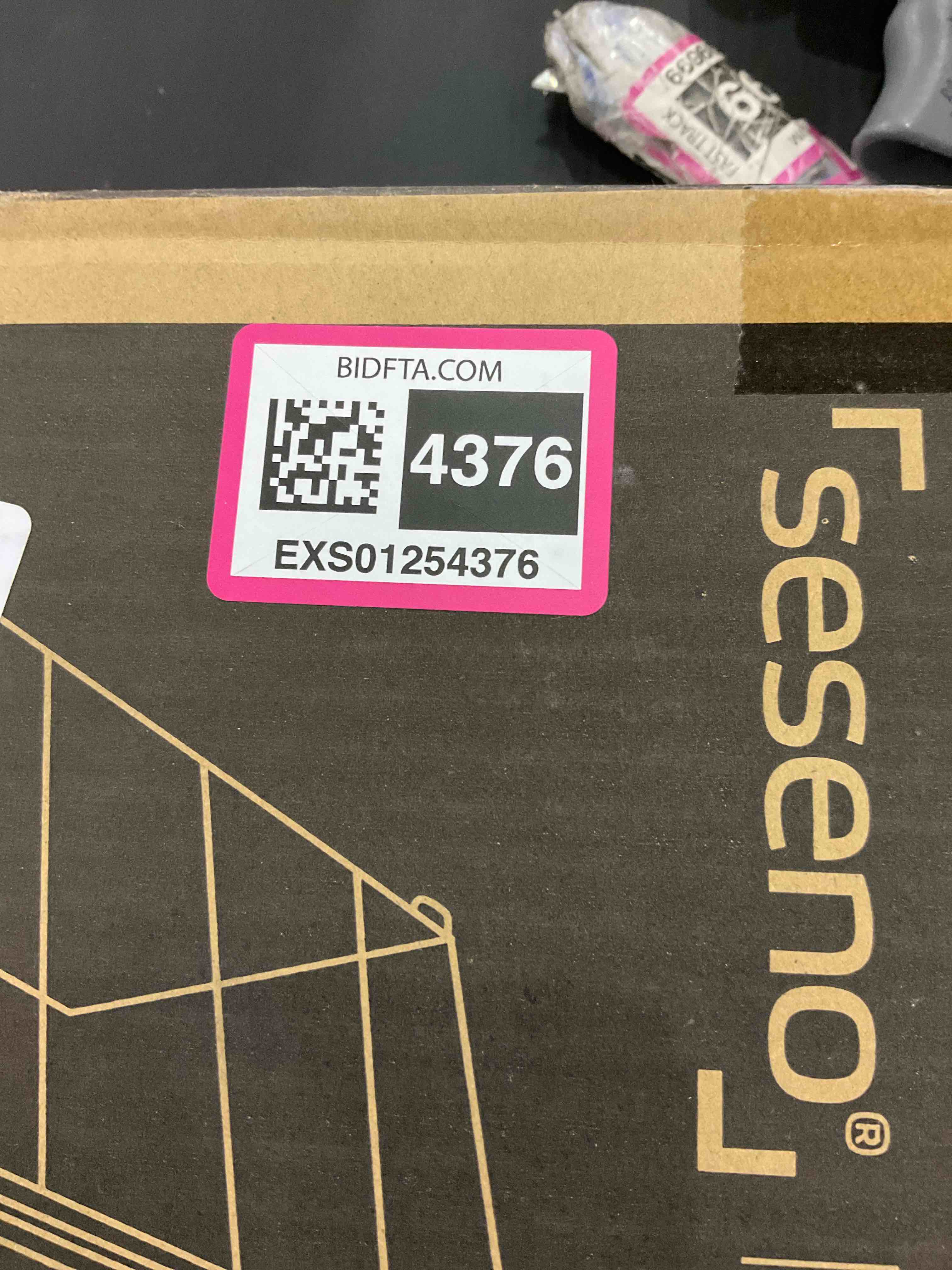 https://s3.amazonaws.com/lotting-images-prod/BargainHunt/EXS01254376_1712748958827.jpeg