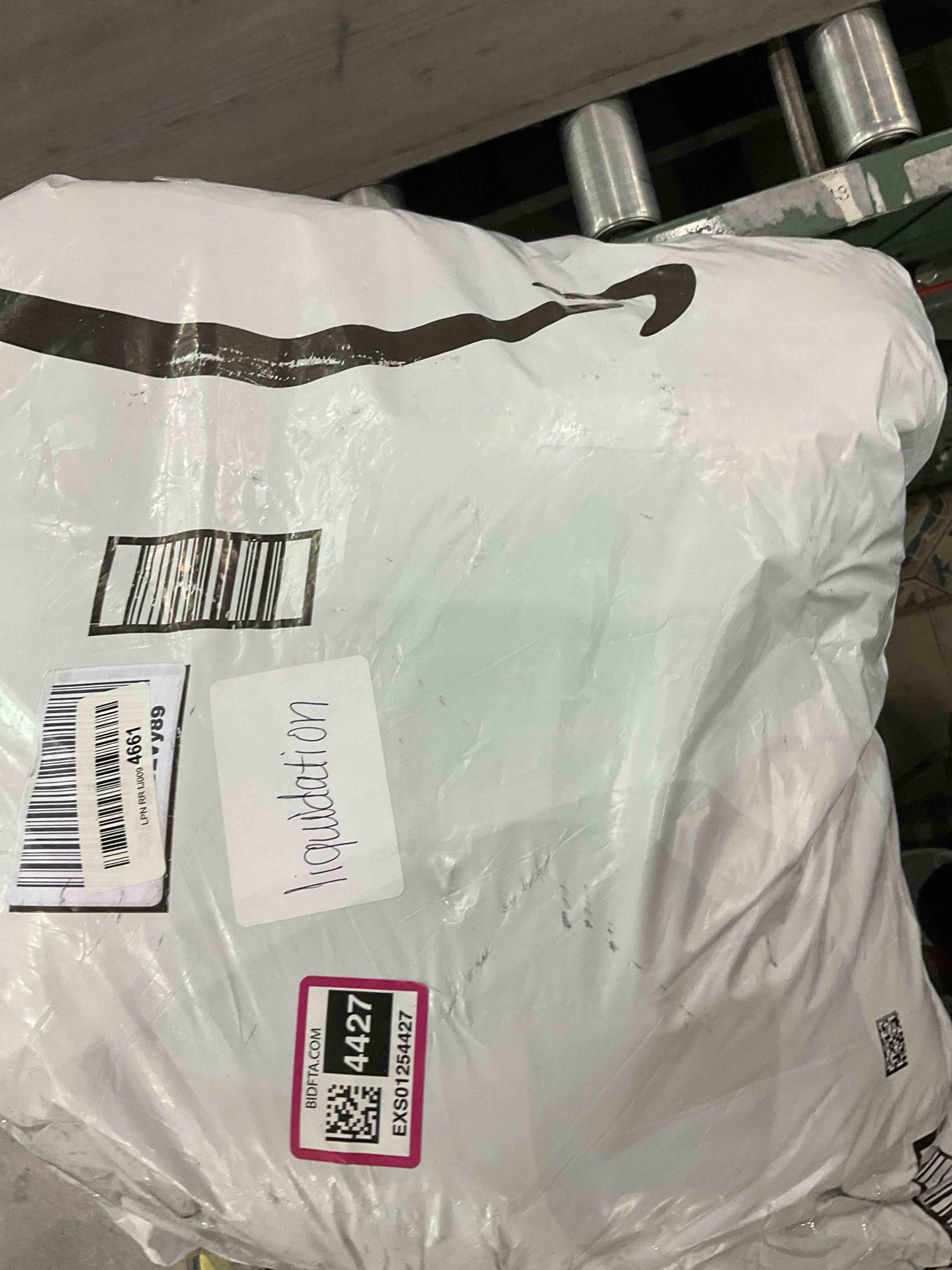 https://s3.amazonaws.com/lotting-images-prod/BargainHunt/EXS01254427_1713179782189.jpeg