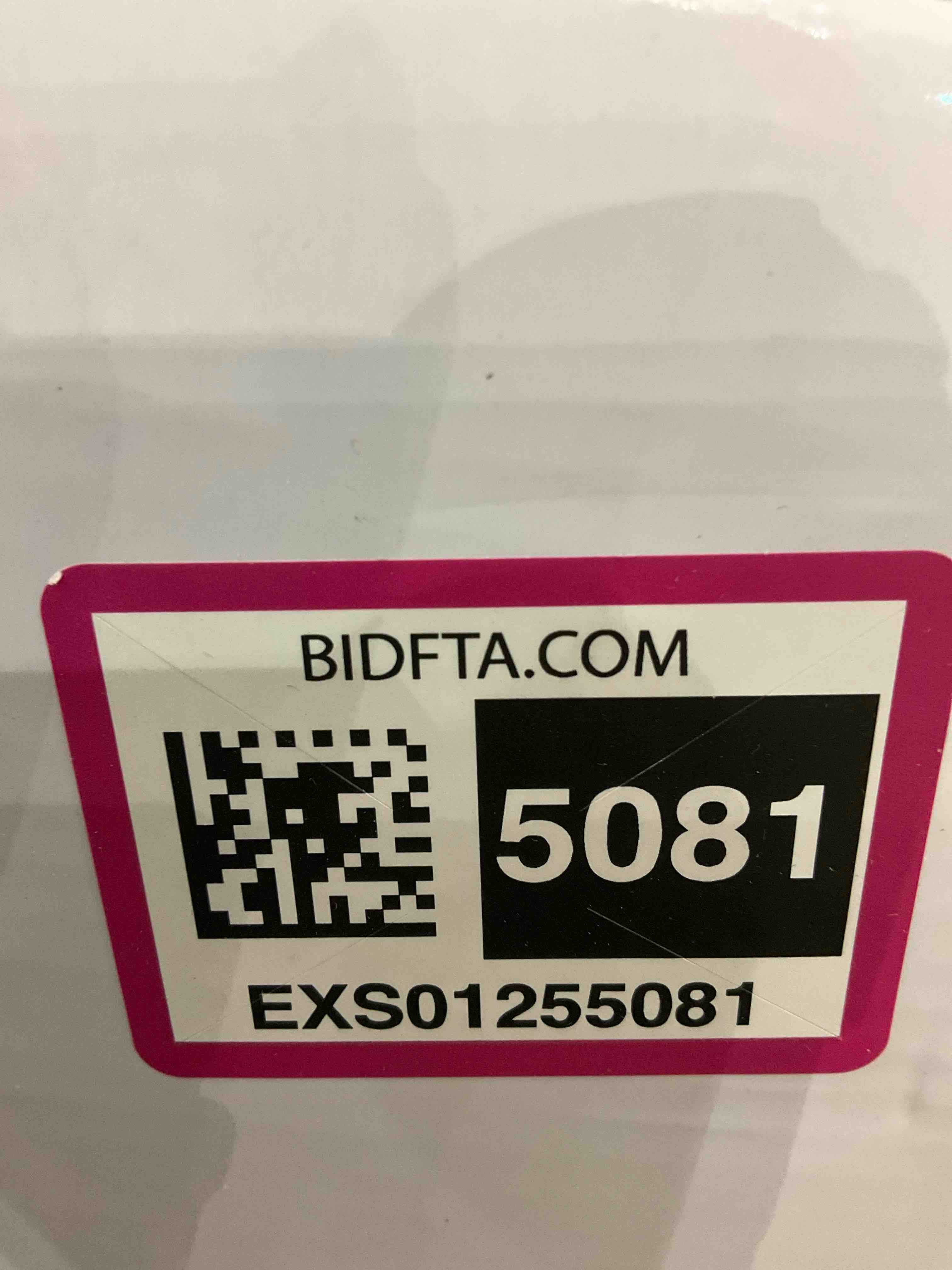https://s3.amazonaws.com/lotting-images-prod/BargainHunt/EXS01255081_1710851911194.jpeg