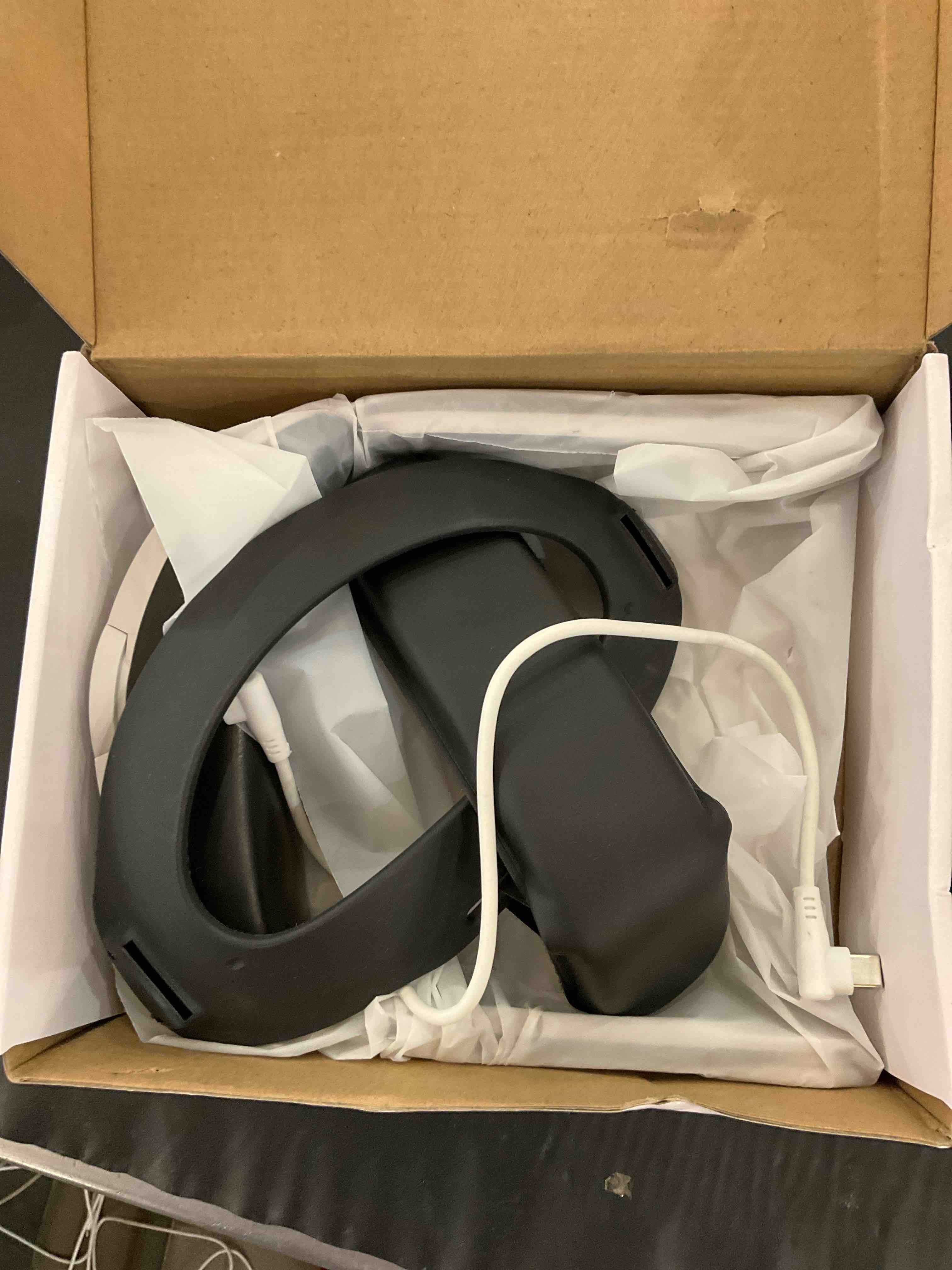 https://s3.amazonaws.com/lotting-images-prod/BargainHunt/EXS01255231_1711565486788.jpeg