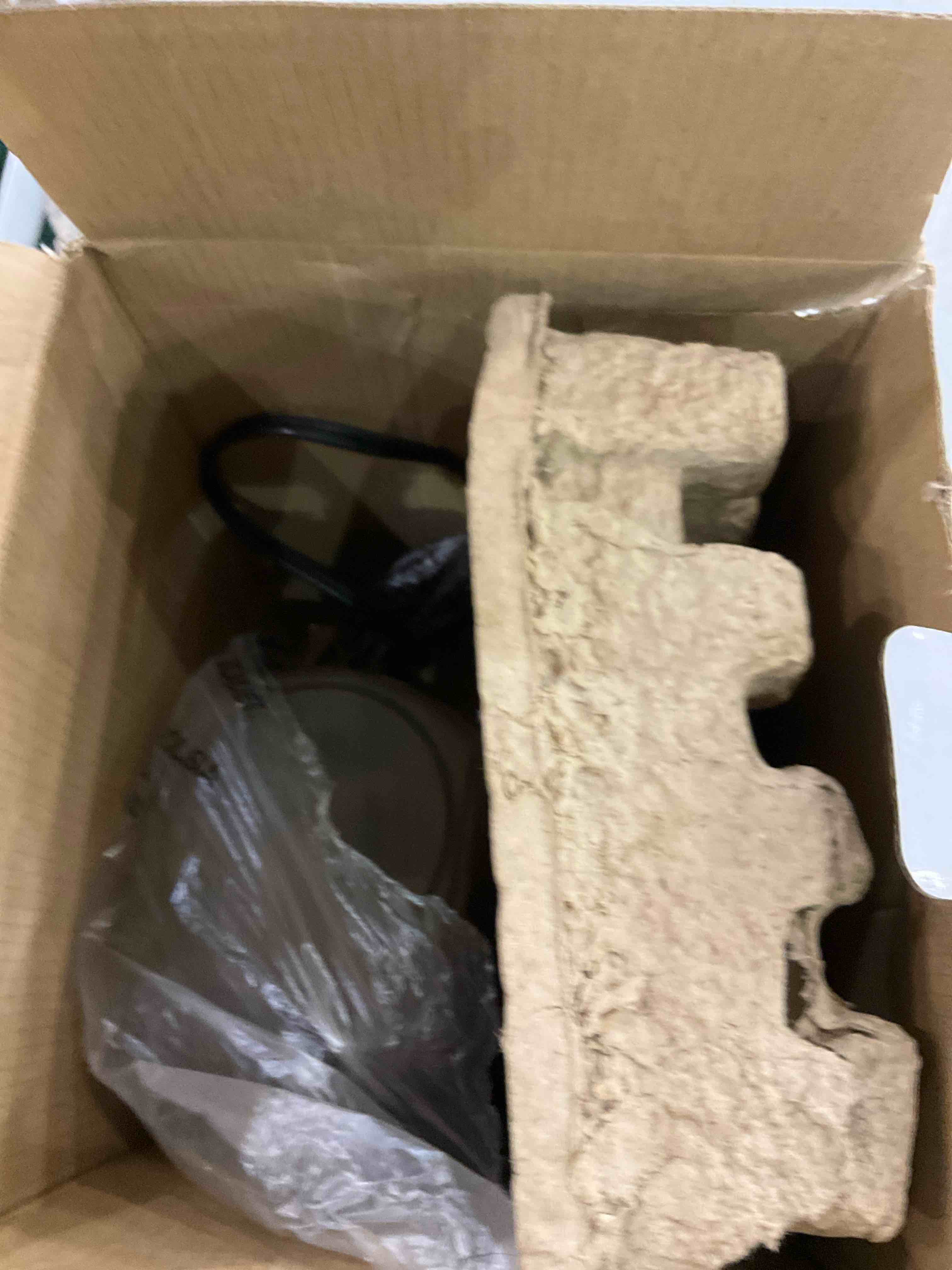 https://s3.amazonaws.com/lotting-images-prod/BargainHunt/EXS01255321_1712068783632.jpeg