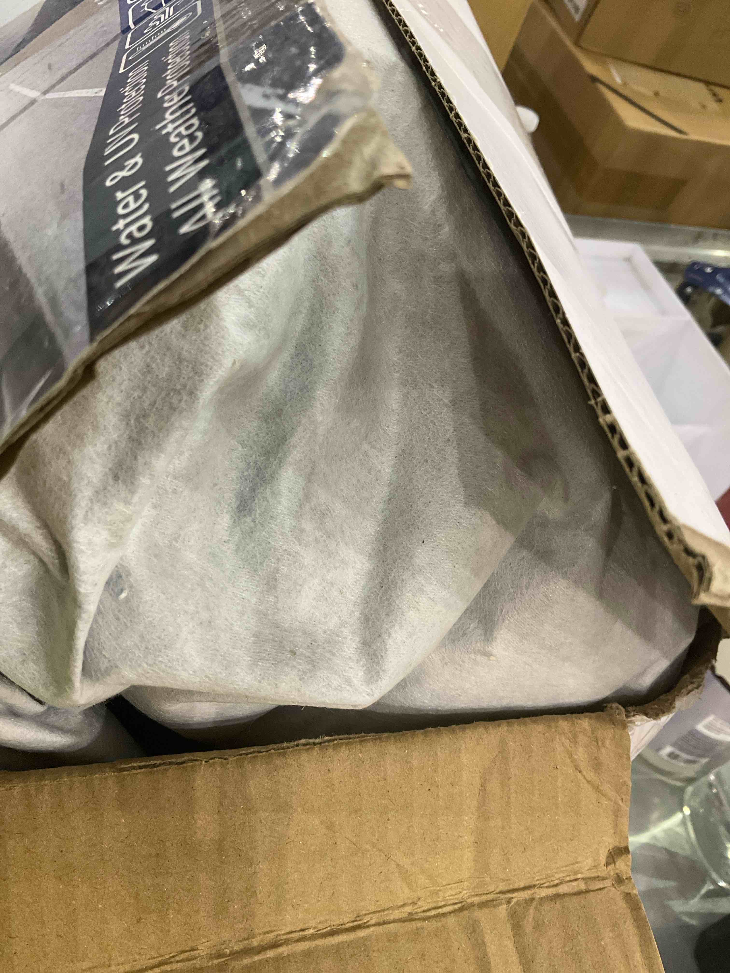https://s3.amazonaws.com/lotting-images-prod/BargainHunt/EXS01255410_1712057082047.jpeg