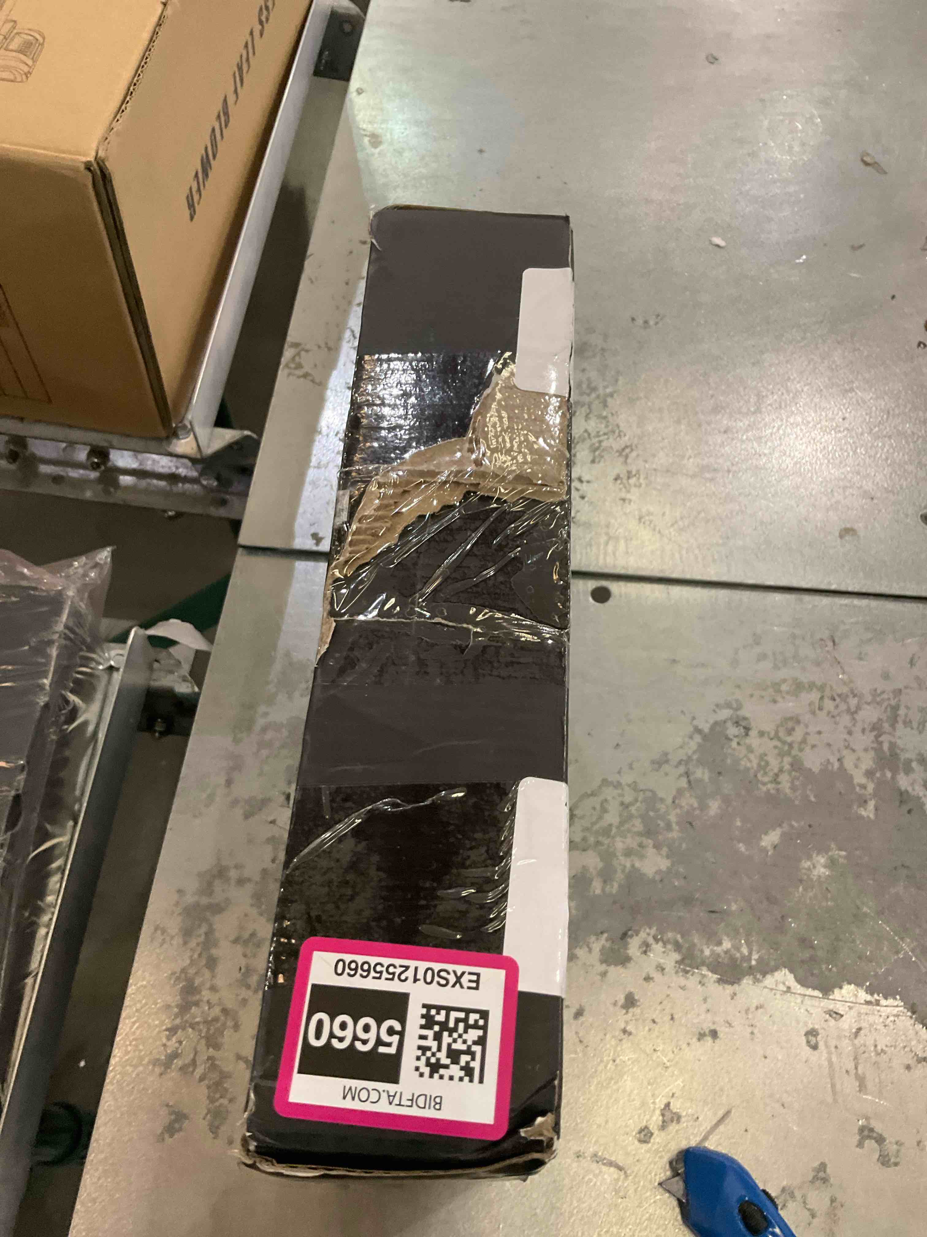 https://s3.amazonaws.com/lotting-images-prod/BargainHunt/EXS01255660_1711549704771.jpeg