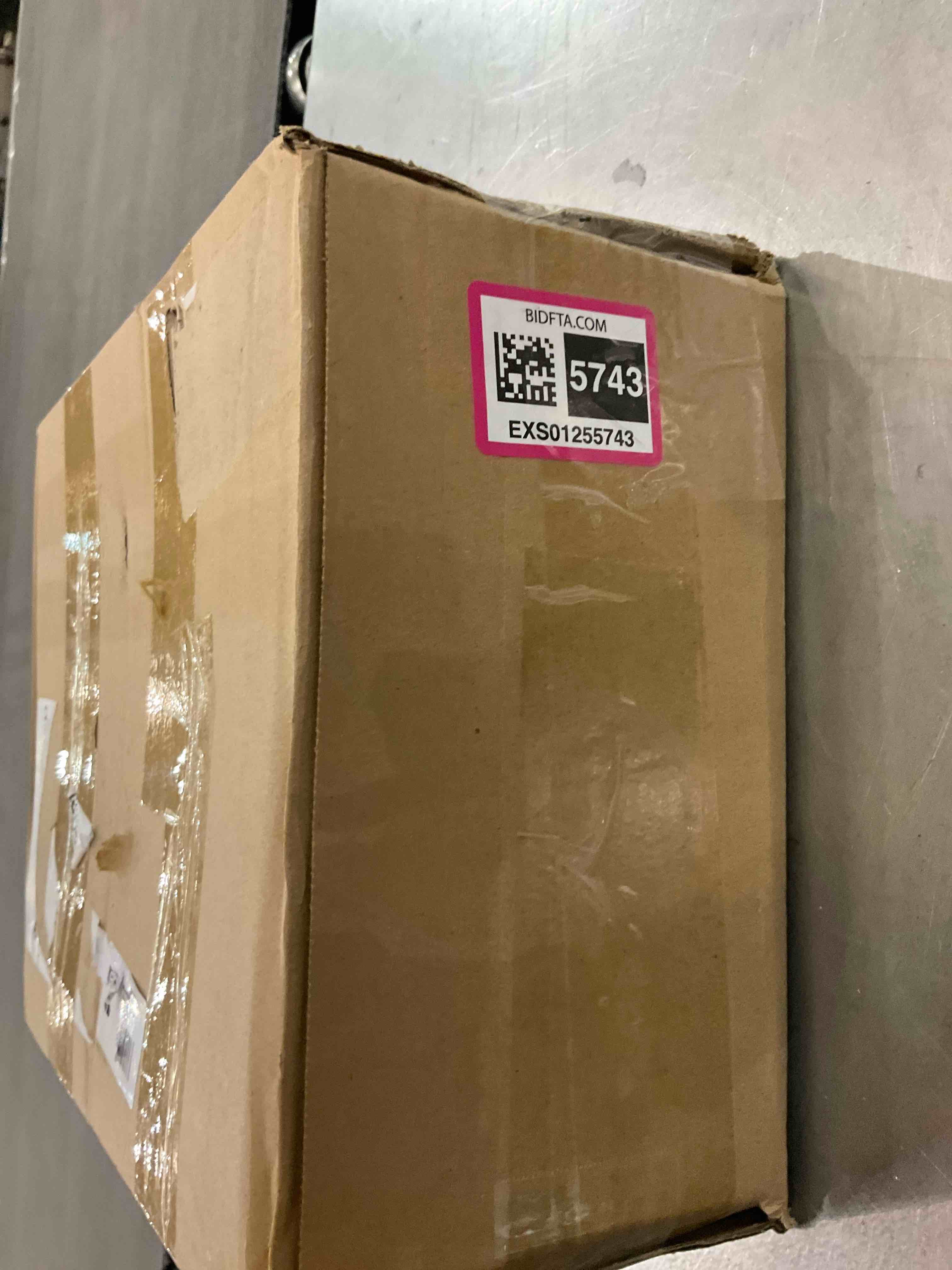 https://s3.amazonaws.com/lotting-images-prod/BargainHunt/EXS01255743_1711549792039.jpeg