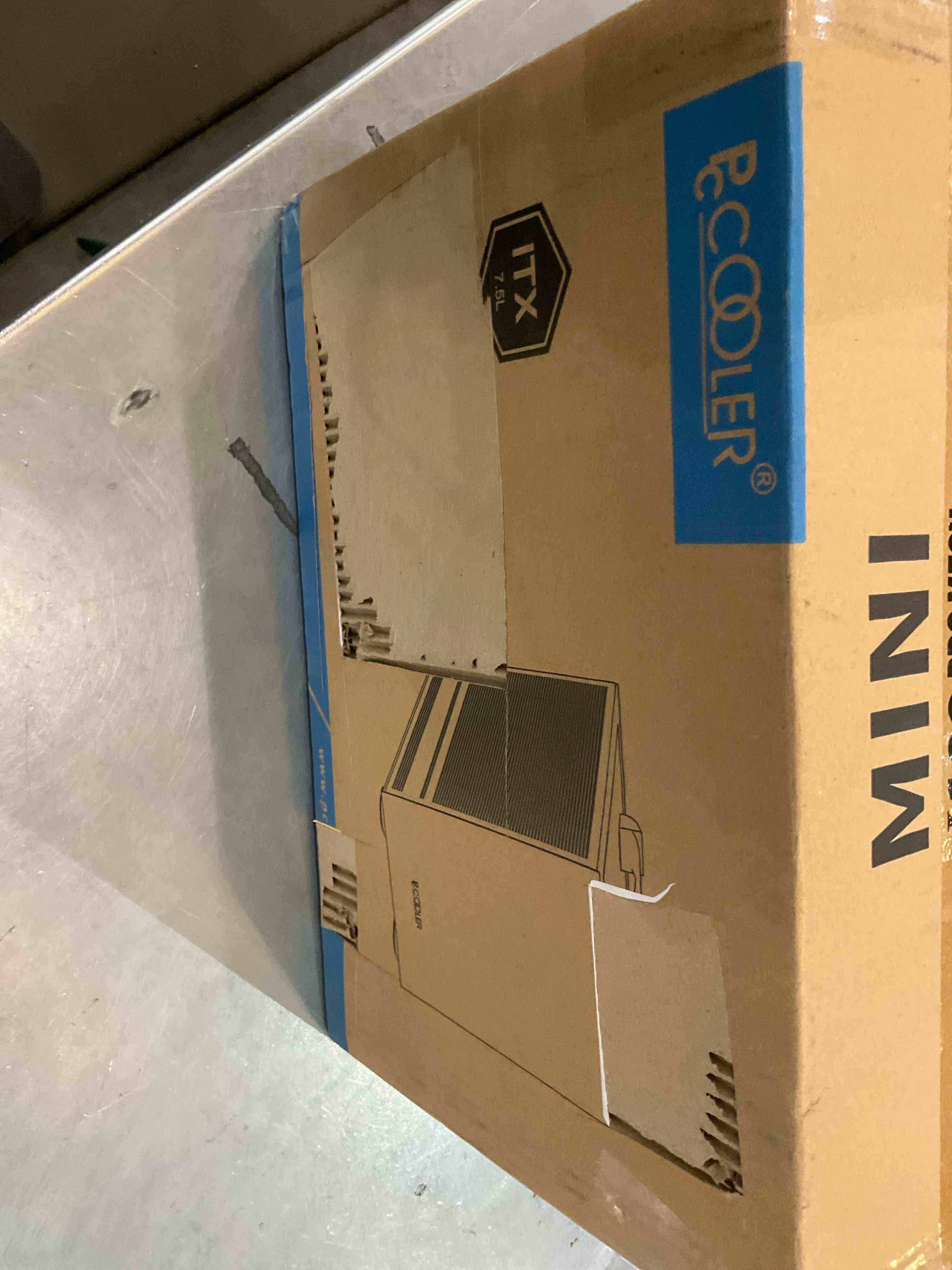 https://s3.amazonaws.com/lotting-images-prod/BargainHunt/EXS01255768_1711552461576.jpeg