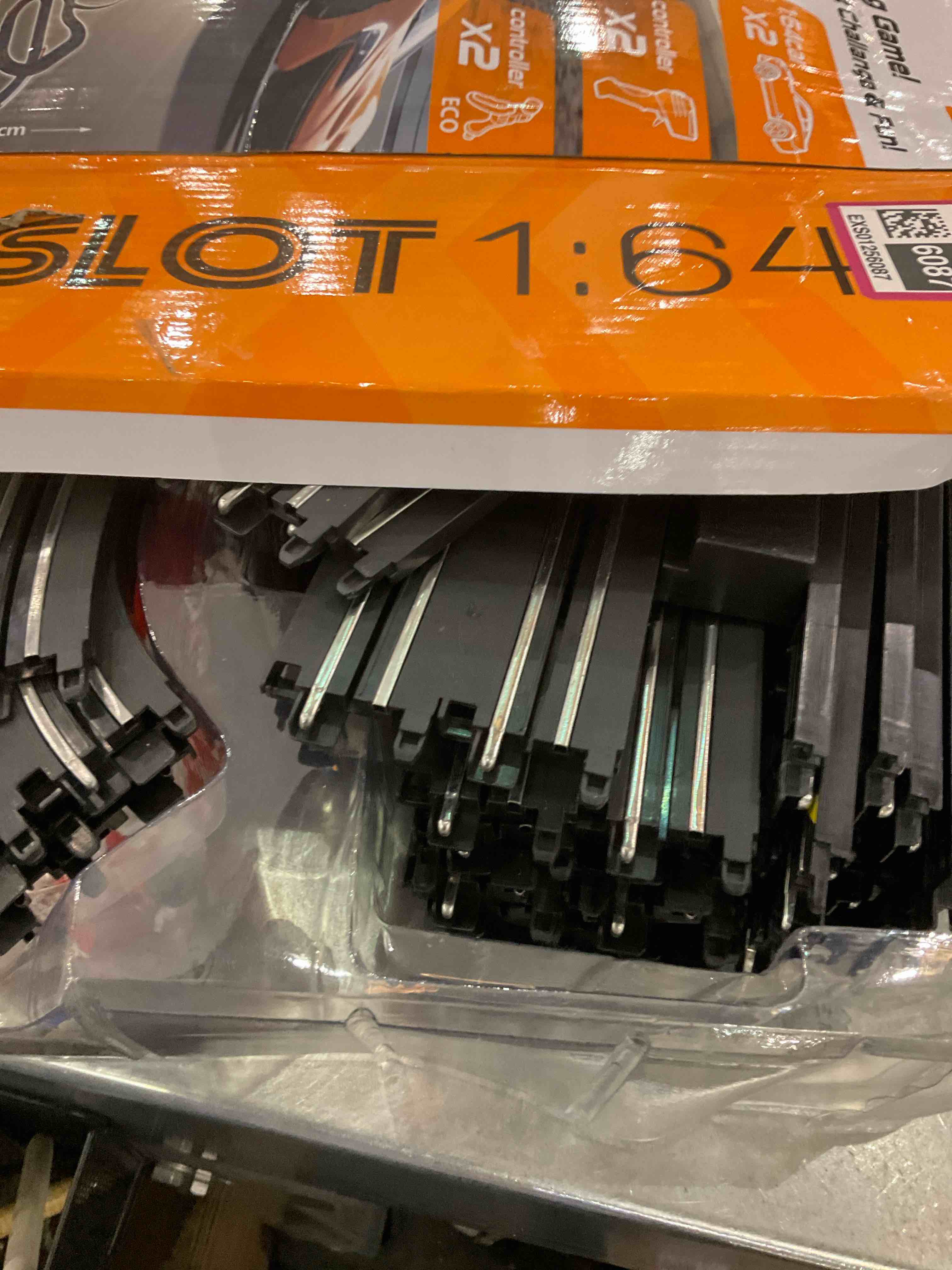 https://s3.amazonaws.com/lotting-images-prod/BargainHunt/EXS01256087_1711720316577.jpeg