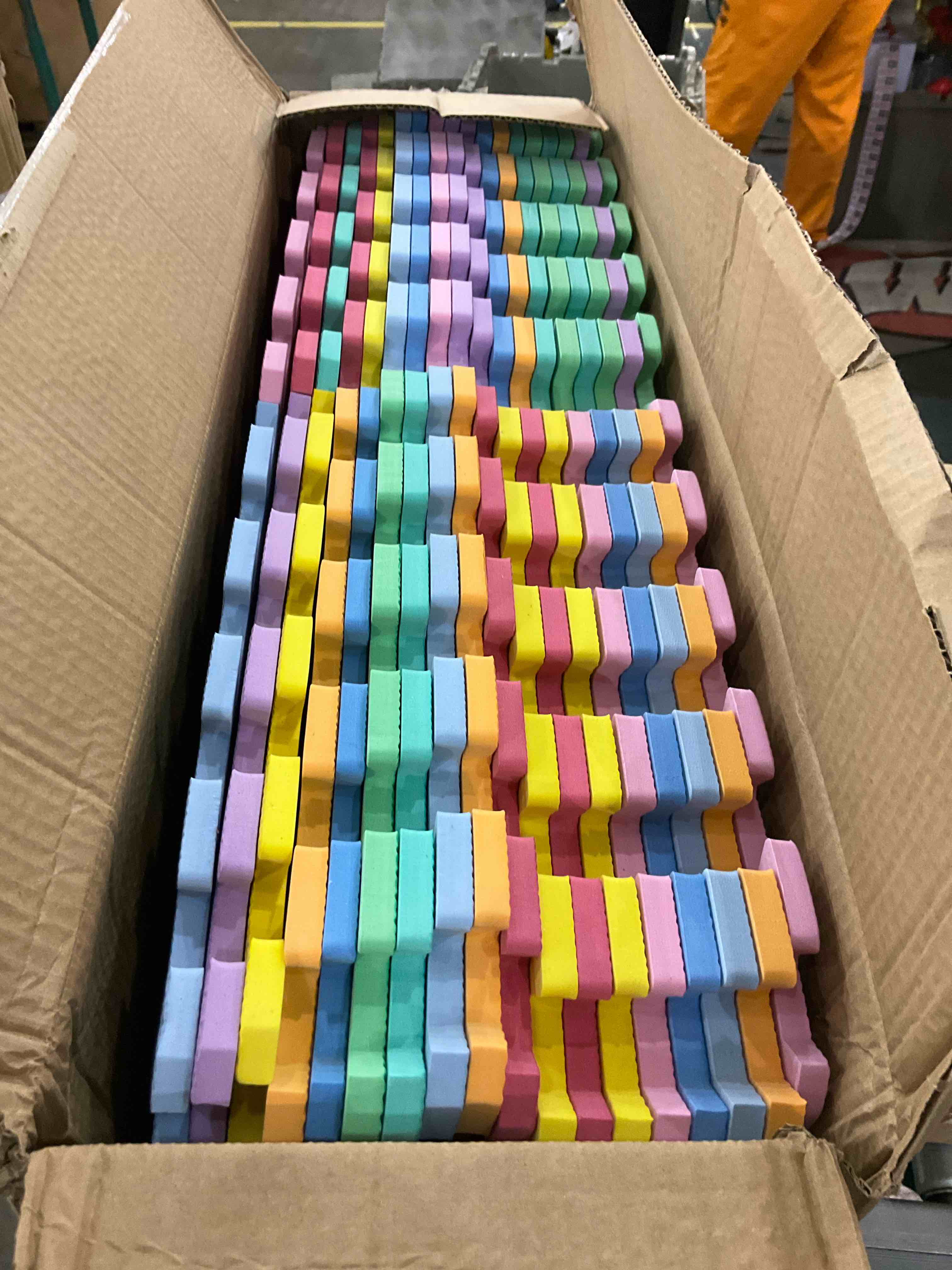 https://s3.amazonaws.com/lotting-images-prod/BargainHunt/EXS01256637_1712758373754.jpeg