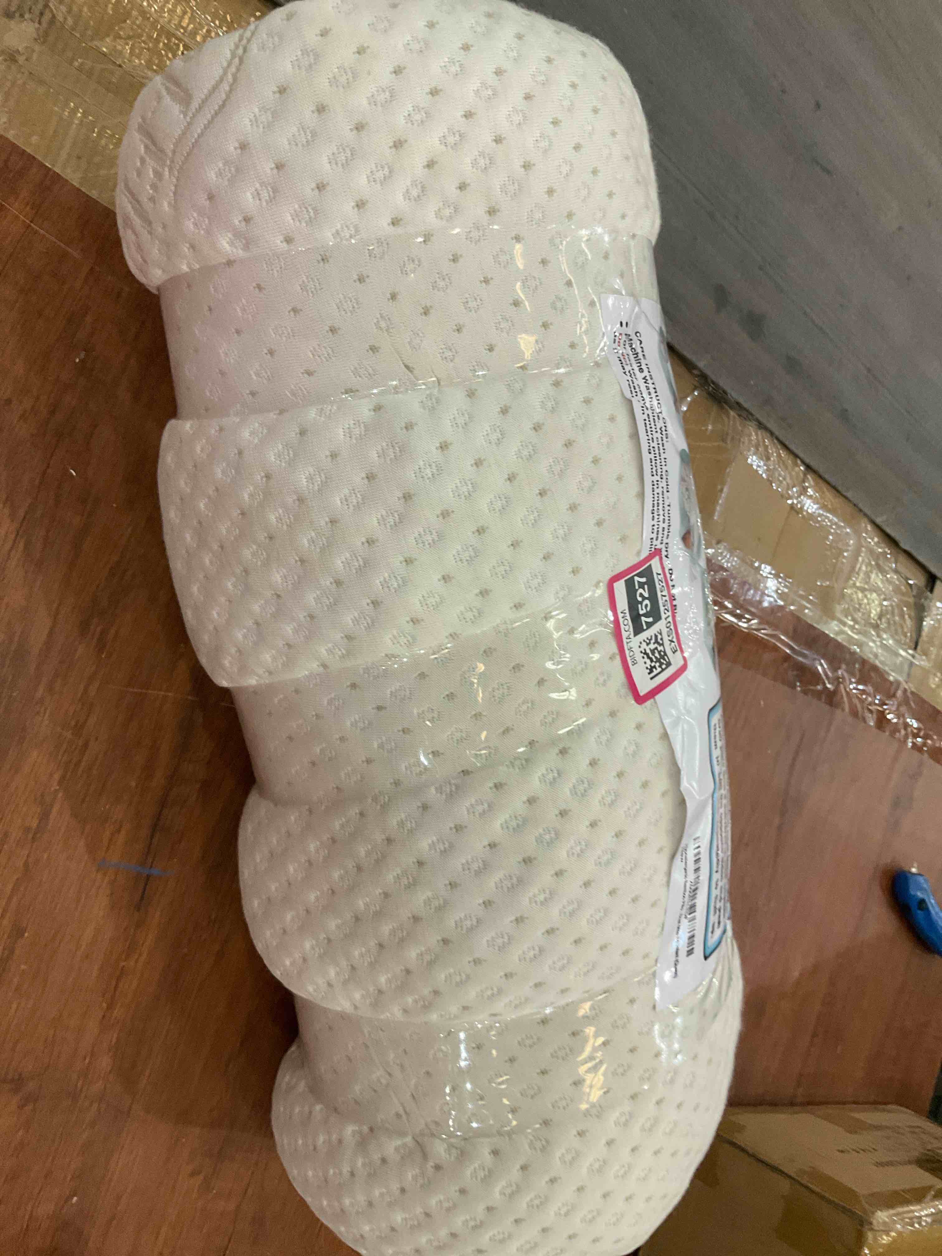 https://s3.amazonaws.com/lotting-images-prod/BargainHunt/EXS01257527_1713882227108.jpeg