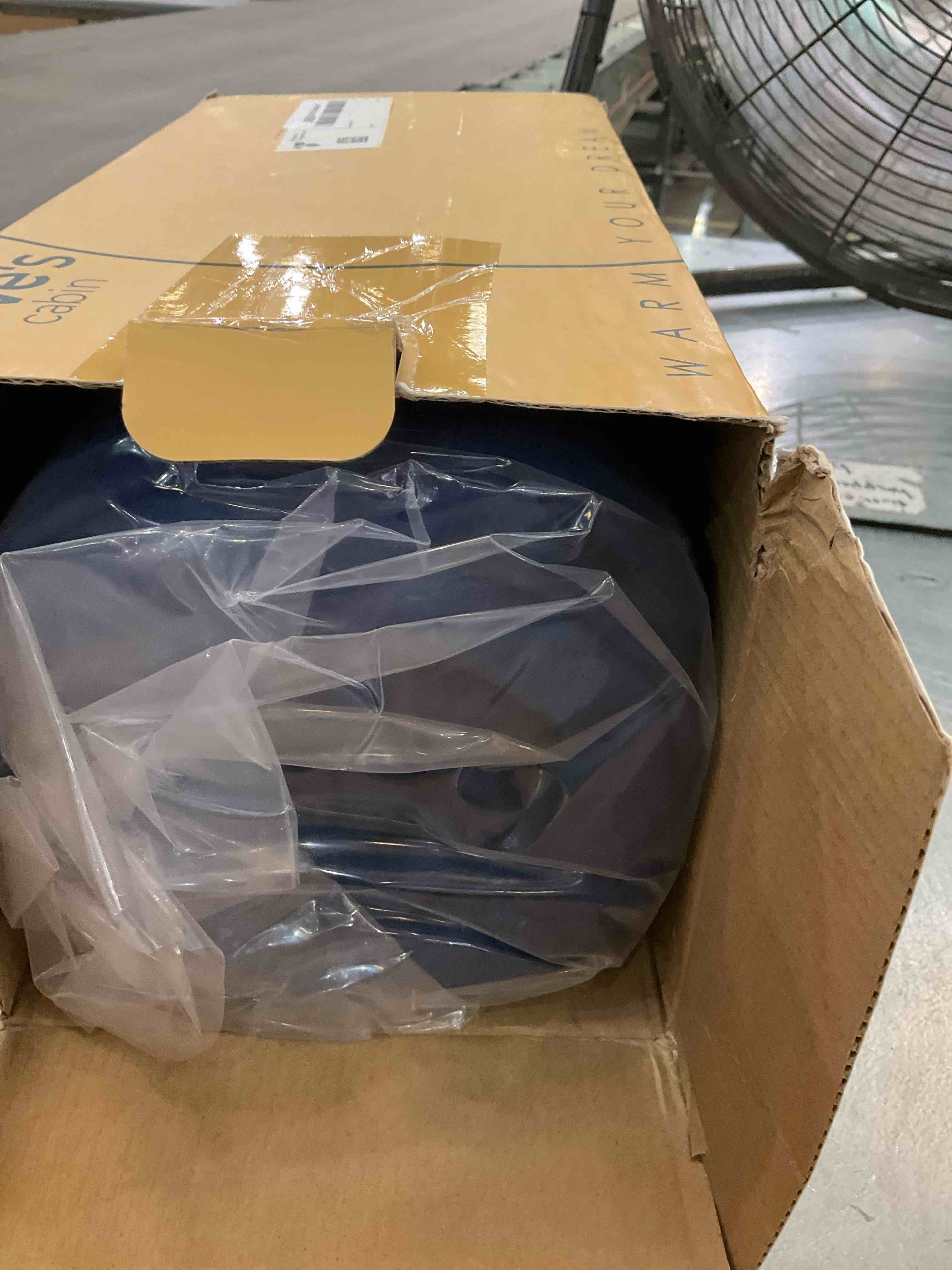 https://s3.amazonaws.com/lotting-images-prod/BargainHunt/EXS01257569_1713460066368.jpeg