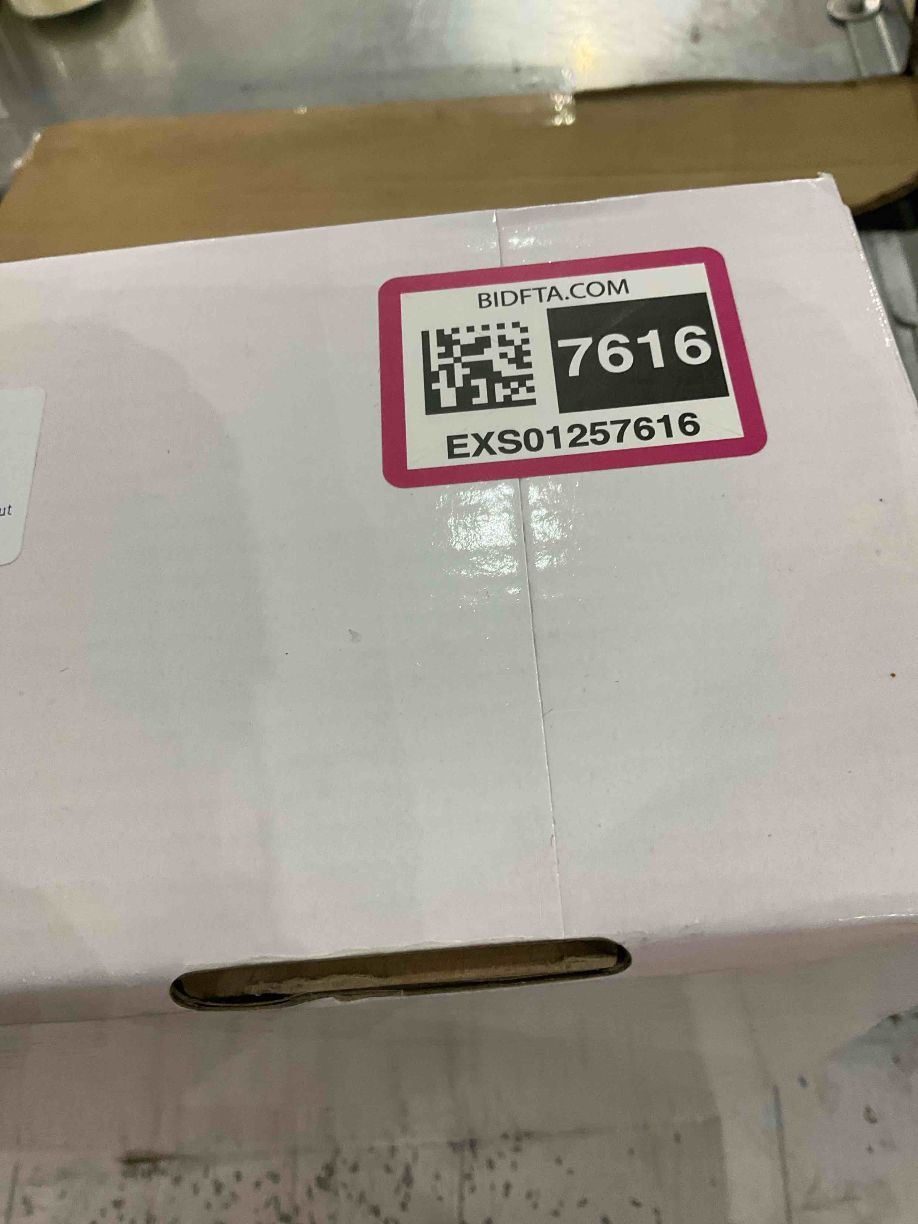 https://s3.amazonaws.com/lotting-images-prod/BargainHunt/EXS01257616_1713361224274.jpeg