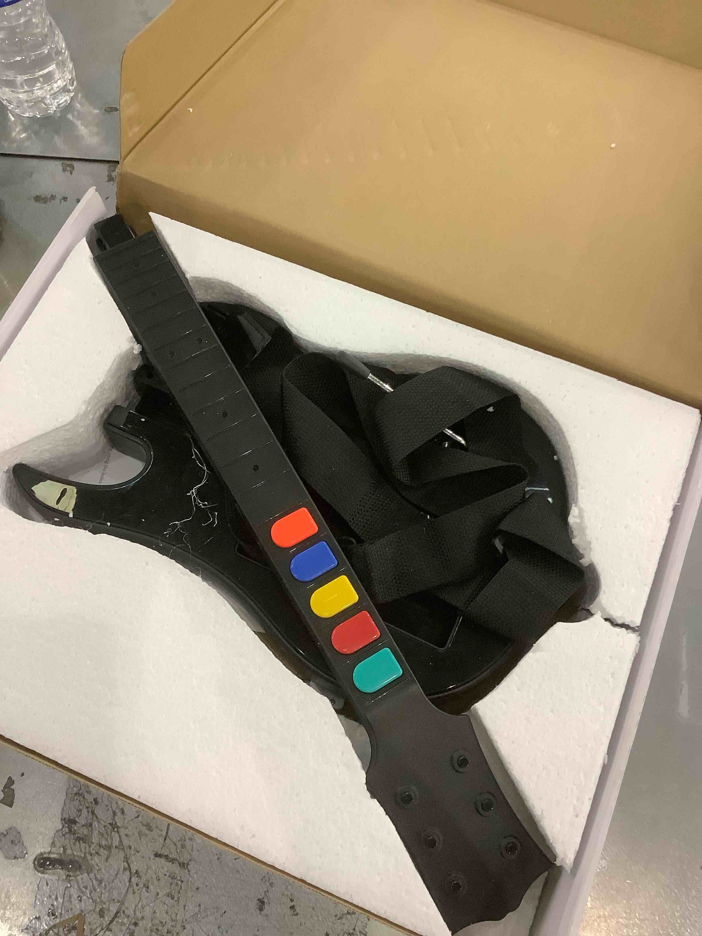 https://s3.amazonaws.com/lotting-images-prod/BargainHunt/EXS01257655_1713527996671.jpeg