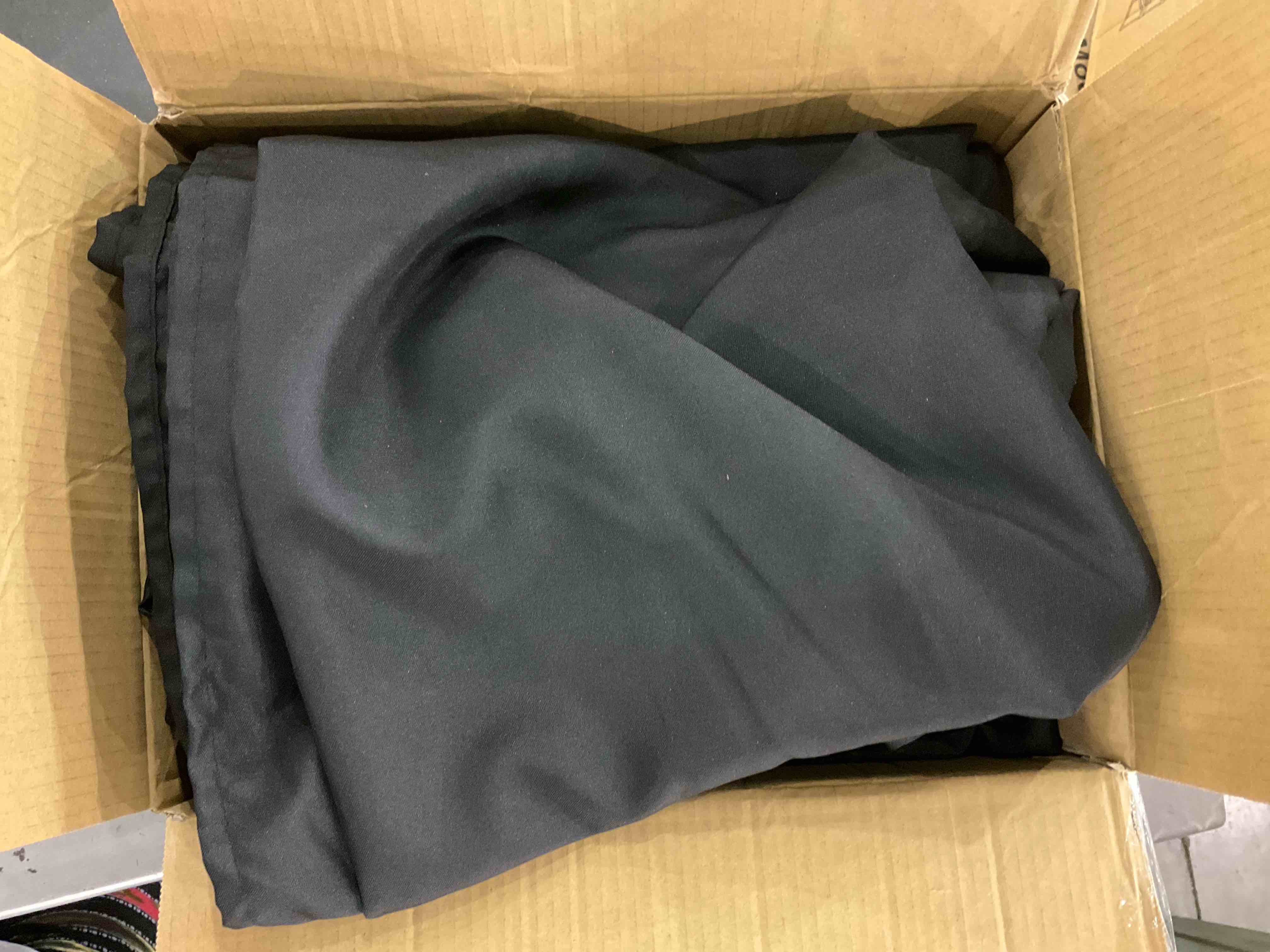 https://s3.amazonaws.com/lotting-images-prod/BargainHunt/EXS01257802_1713538999942.jpeg