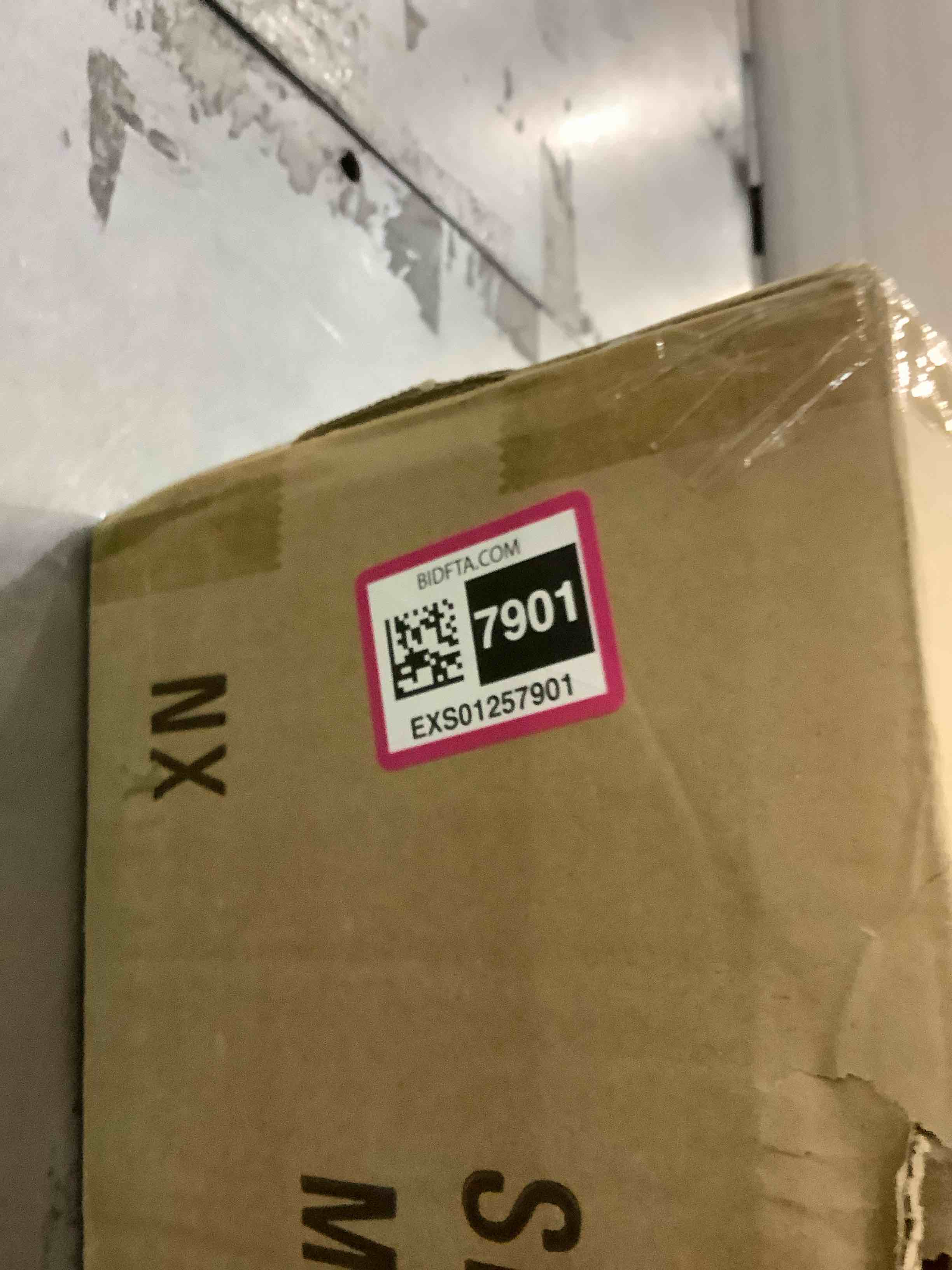 https://s3.amazonaws.com/lotting-images-prod/BargainHunt/EXS01257901_1713539282417.jpeg