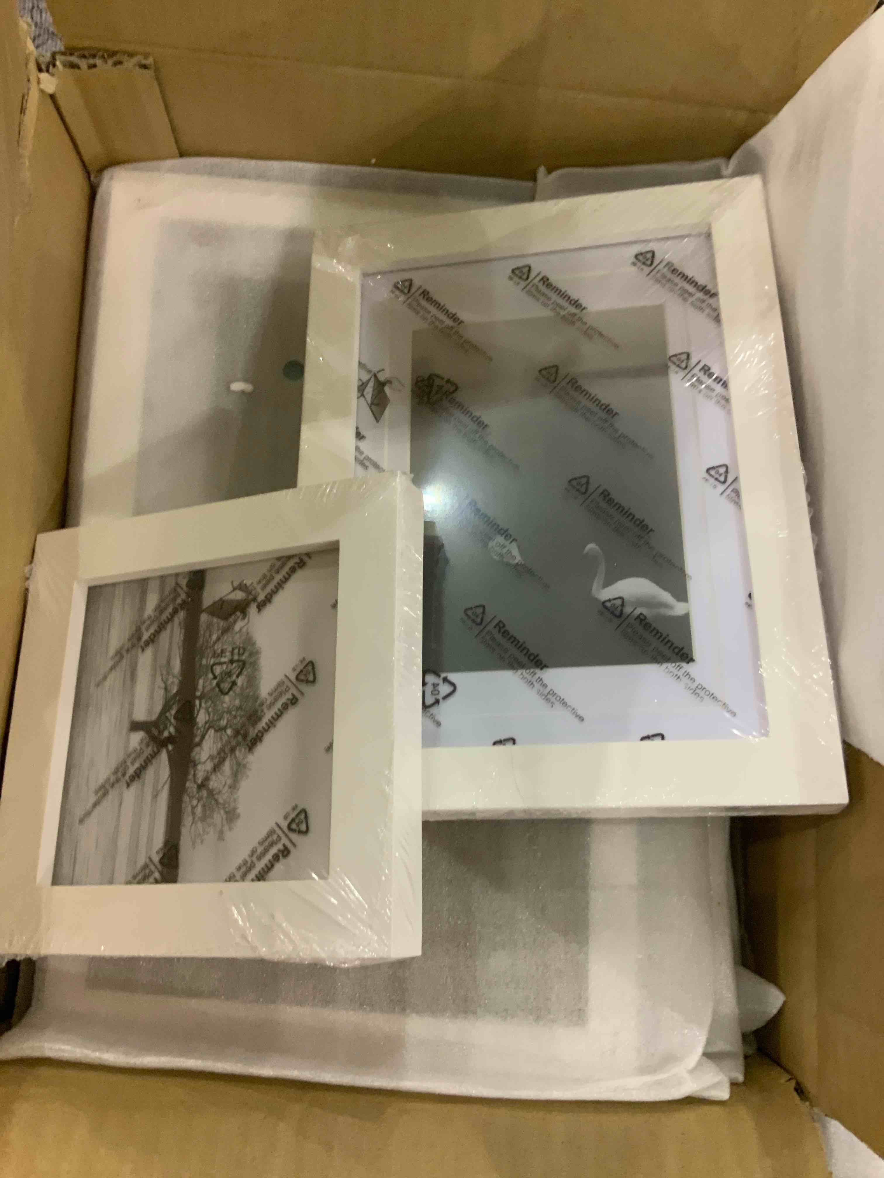 https://s3.amazonaws.com/lotting-images-prod/BargainHunt/EXS01258312_1712836042112.jpeg