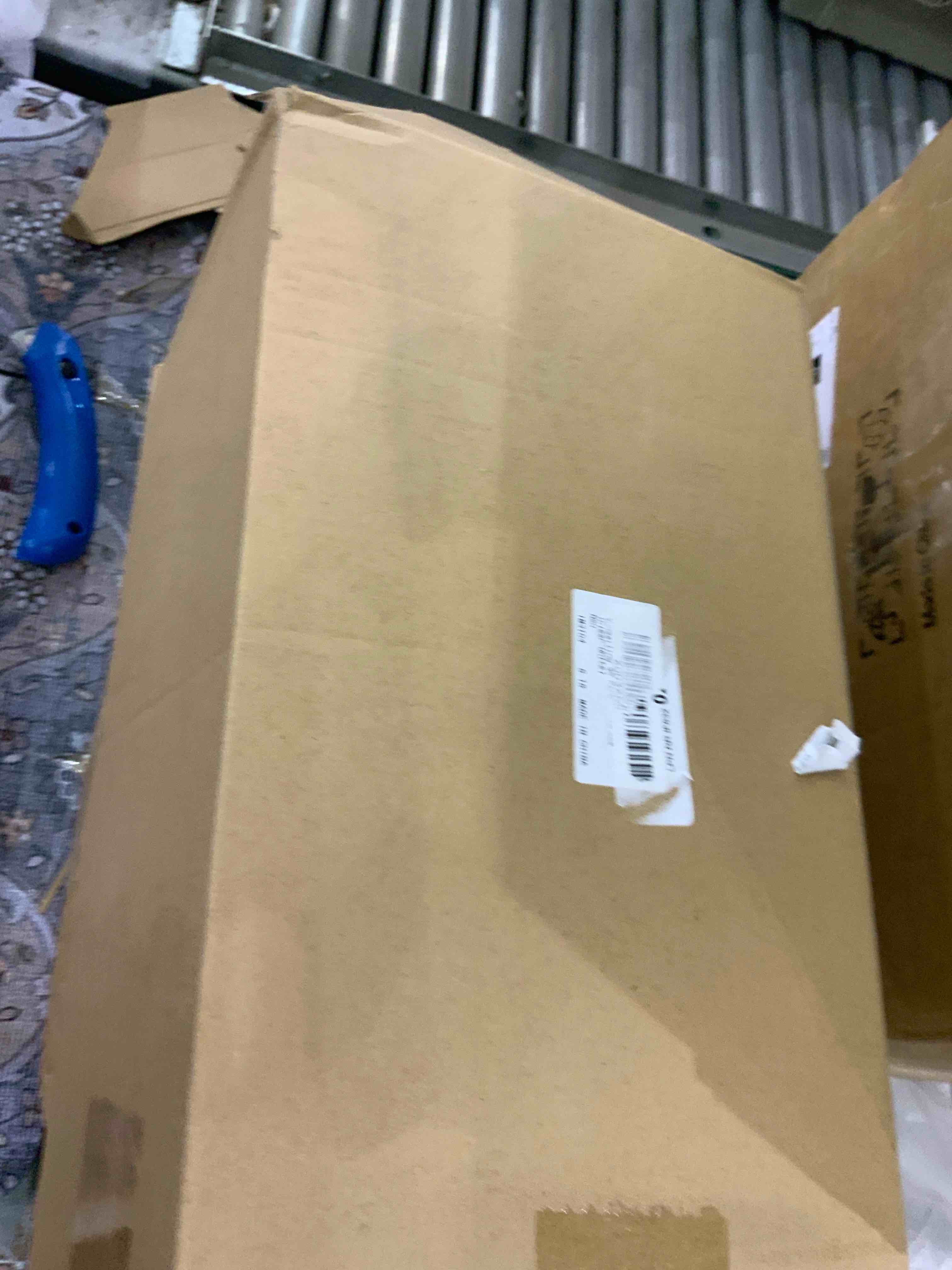 Yunsailing 30 Pack Protective Safety Goggles Clear Lab Goggles Over Glasses Anti Fog Eye Protection Goggles for Men Women (Clear White)