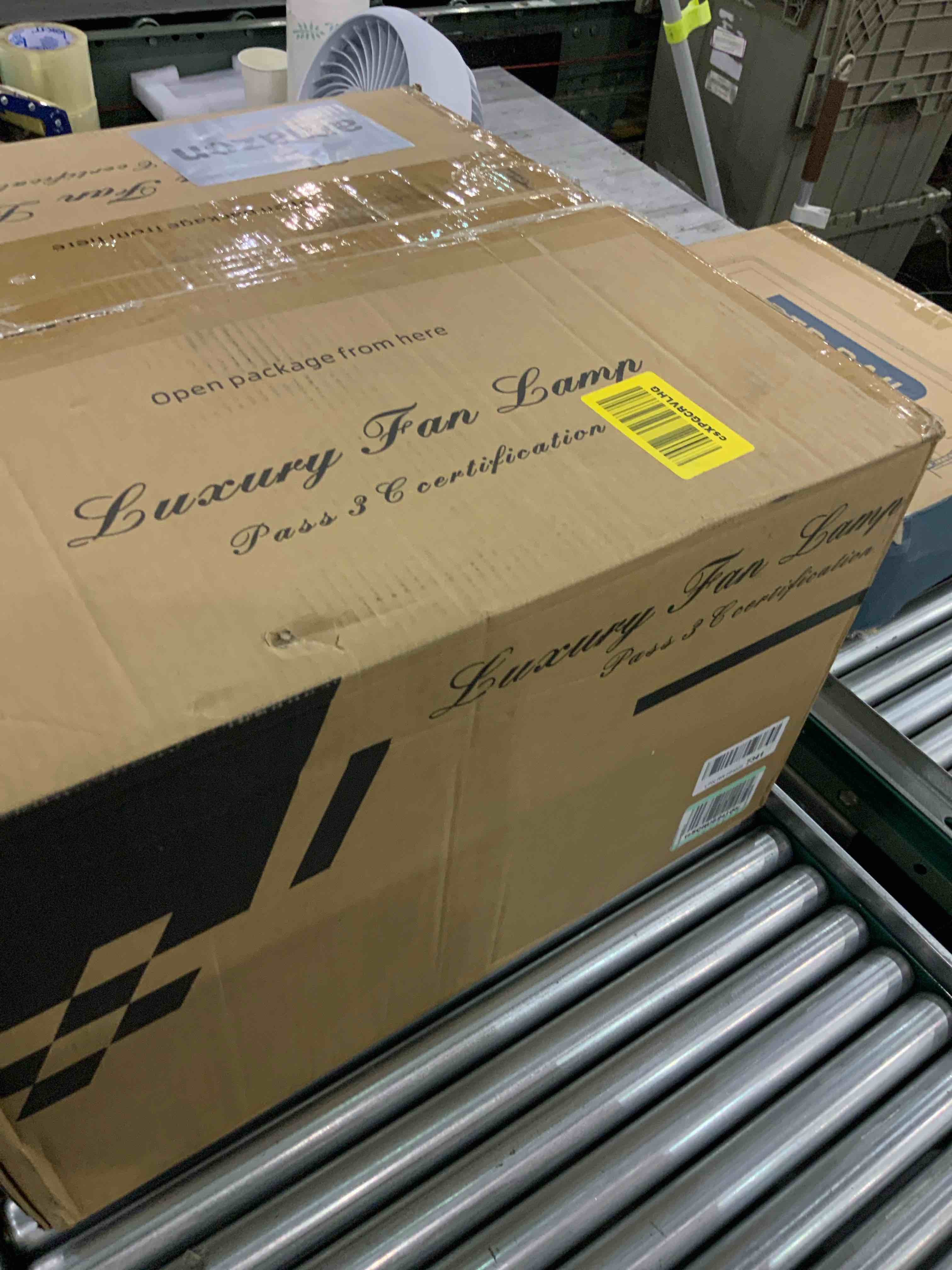 https://s3.amazonaws.com/lotting-images-prod/BargainHunt/EXS01258471_1713181525075.jpeg
