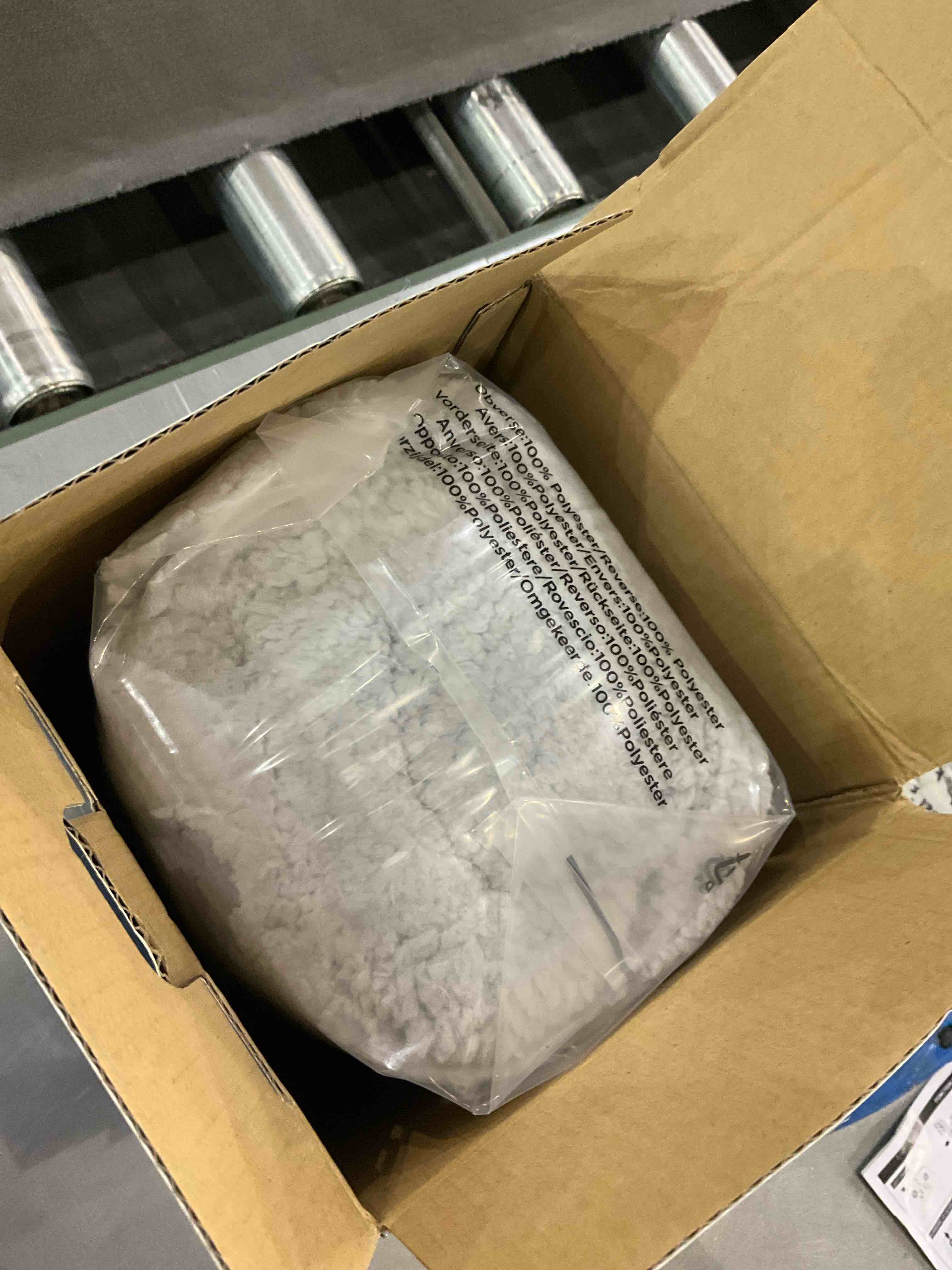 https://s3.amazonaws.com/lotting-images-prod/BargainHunt/EXS01258553_1712320516710.jpeg